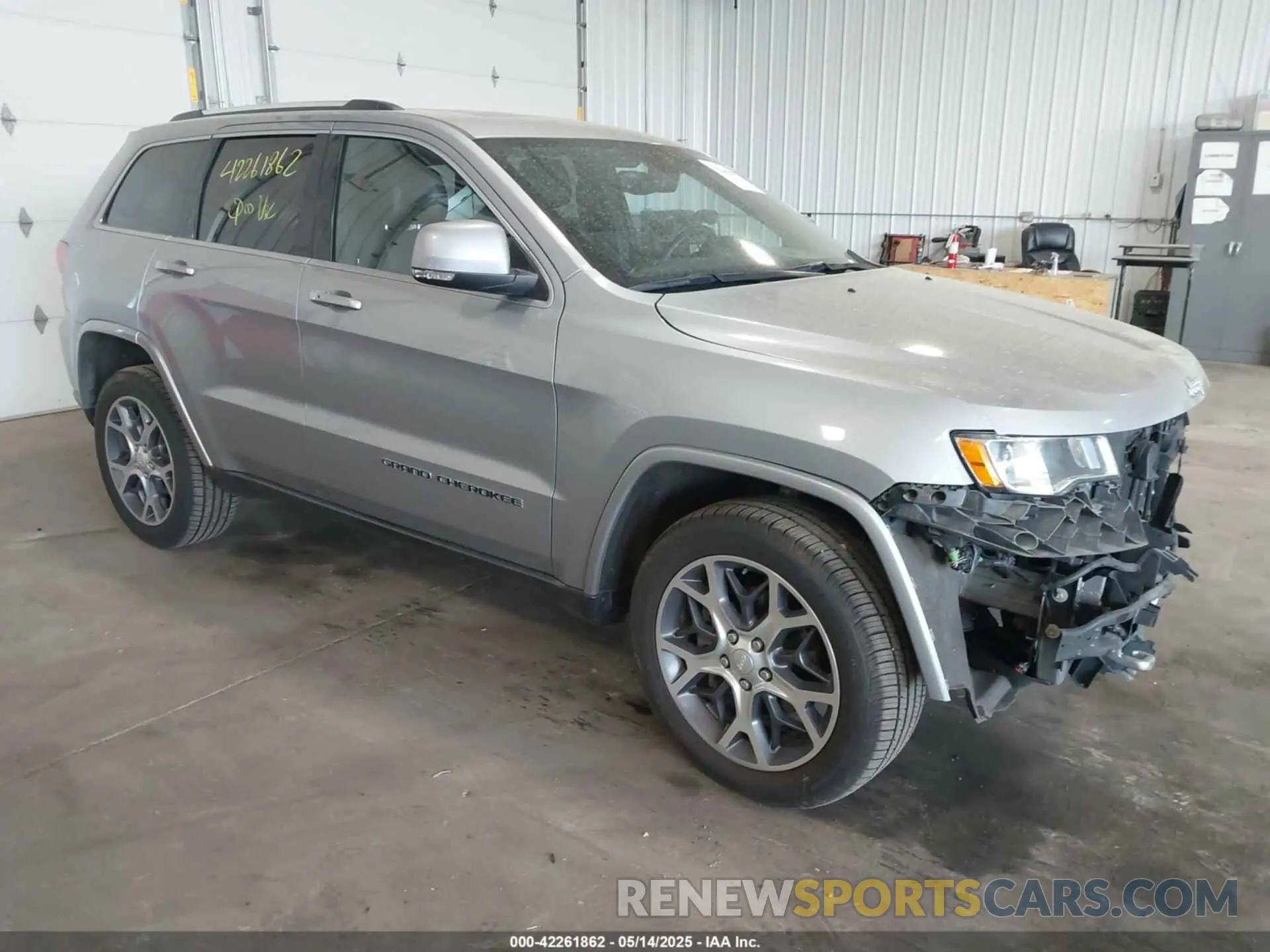 1 Photograph of a damaged car 1C4PJMLB5KD350509 JEEP CHEROKEE 2019
