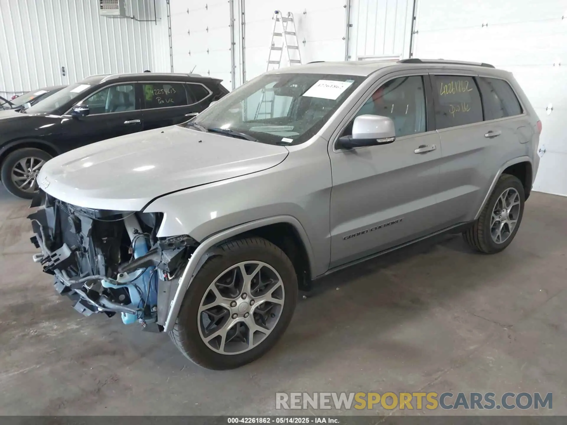 2 Photograph of a damaged car 1C4PJMLB5KD350509 JEEP CHEROKEE 2019
