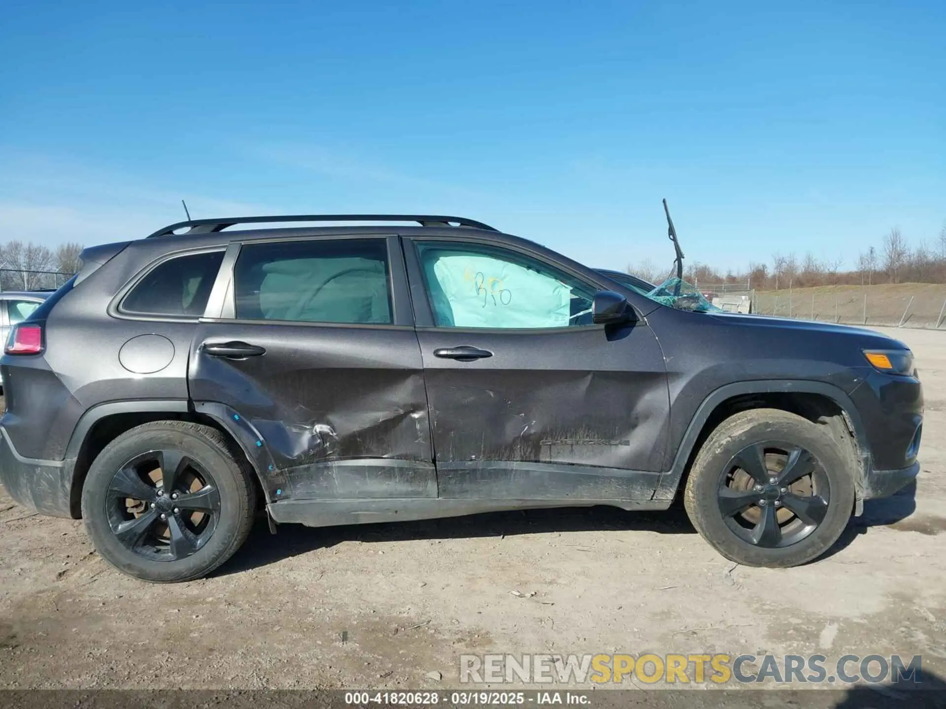 13 Photograph of a damaged car 1C4PJMLB5KD363244 JEEP CHEROKEE 2019