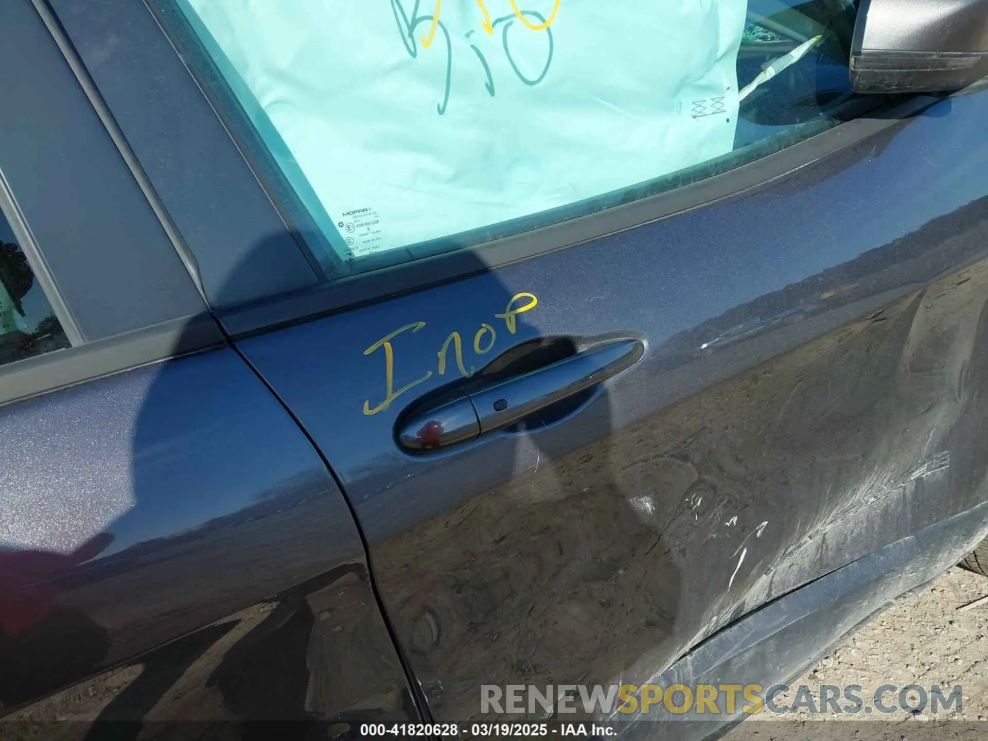 5 Photograph of a damaged car 1C4PJMLB5KD363244 JEEP CHEROKEE 2019