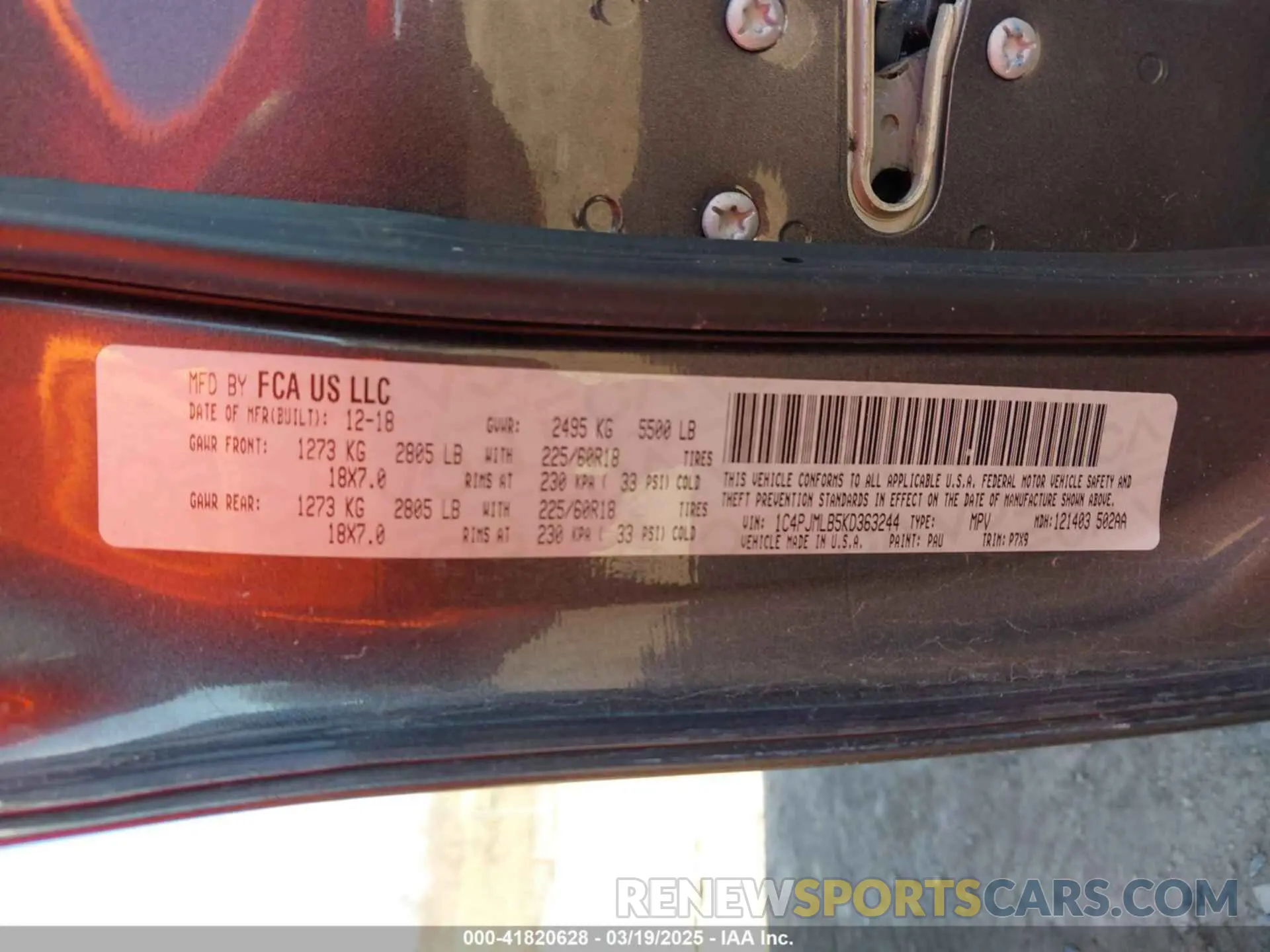 9 Photograph of a damaged car 1C4PJMLB5KD363244 JEEP CHEROKEE 2019