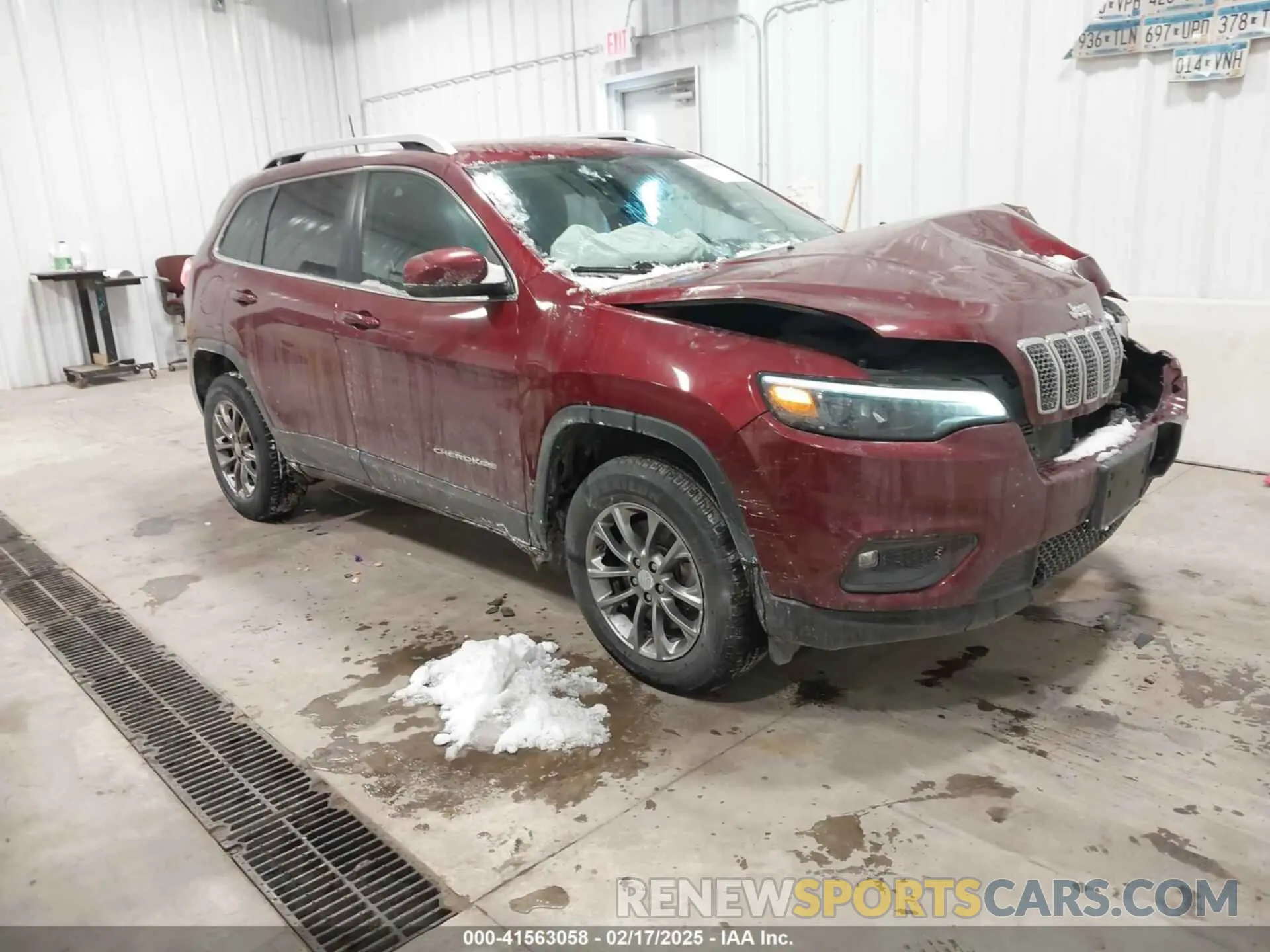 1 Photograph of a damaged car 1C4PJMLB6KD465474 JEEP CHEROKEE 2019