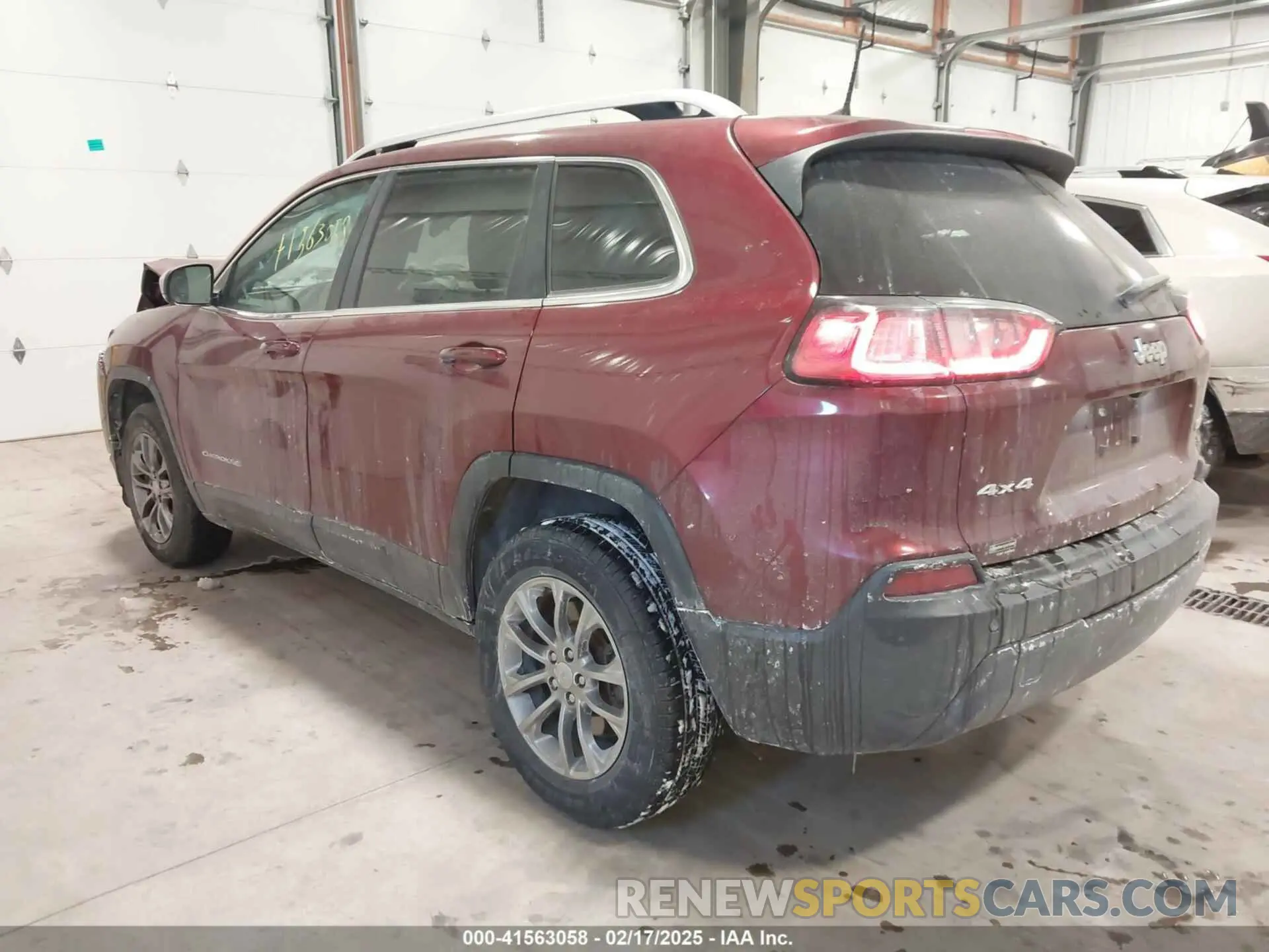 14 Photograph of a damaged car 1C4PJMLB6KD465474 JEEP CHEROKEE 2019