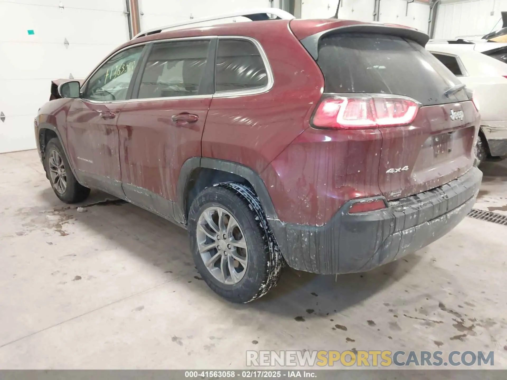 3 Photograph of a damaged car 1C4PJMLB6KD465474 JEEP CHEROKEE 2019