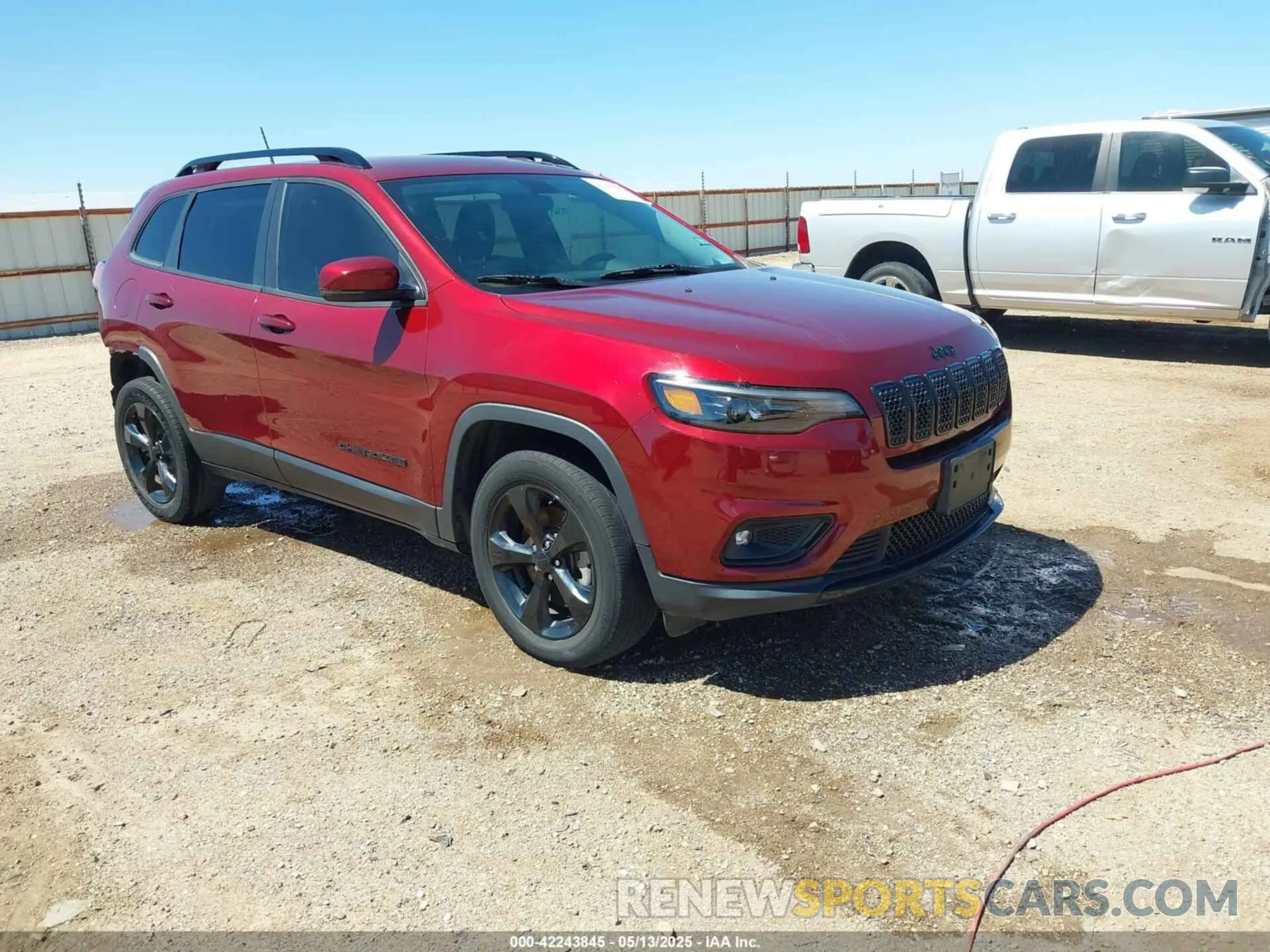 1 Photograph of a damaged car 1C4PJMLB7KD384984 JEEP CHEROKEE 2019