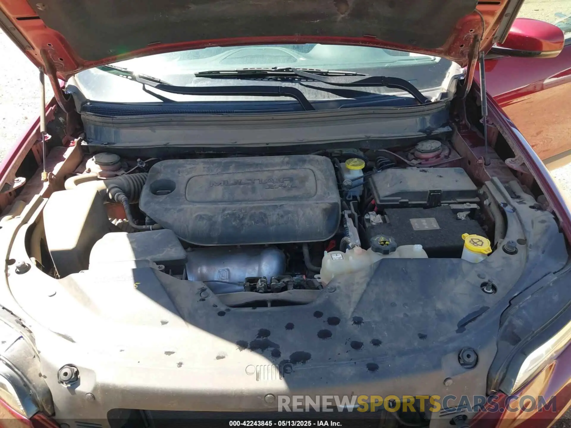 10 Photograph of a damaged car 1C4PJMLB7KD384984 JEEP CHEROKEE 2019