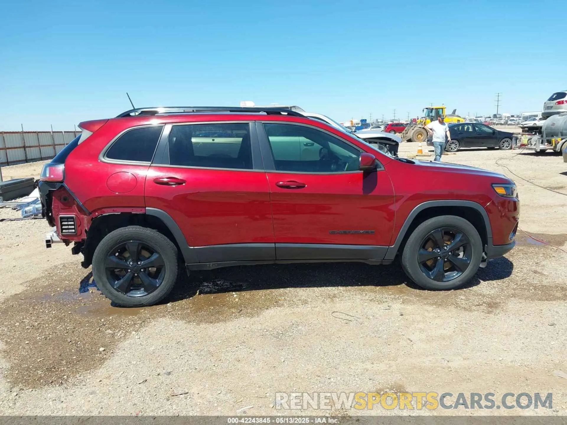 14 Photograph of a damaged car 1C4PJMLB7KD384984 JEEP CHEROKEE 2019