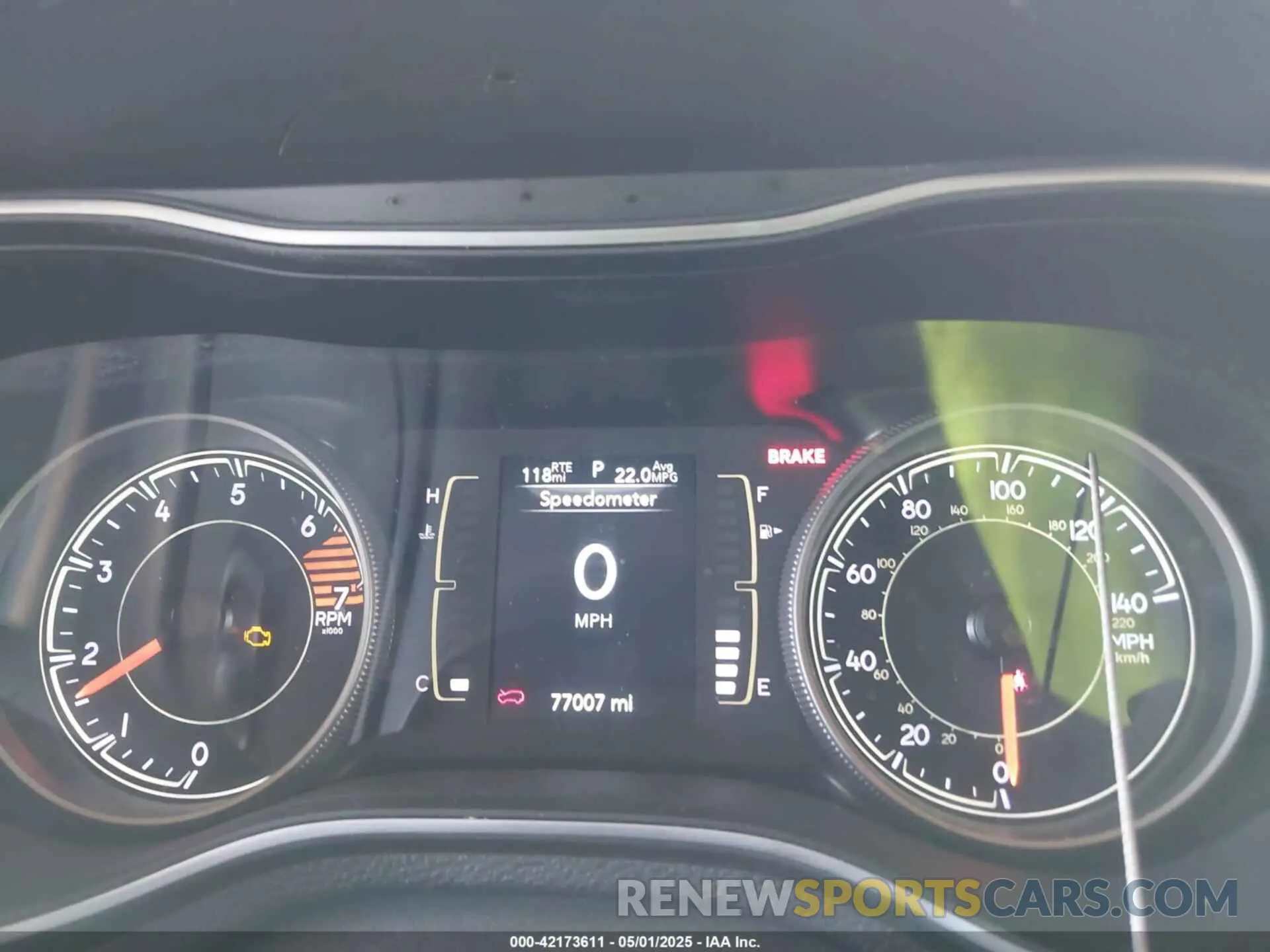 7 Photograph of a damaged car 1C4PJMLB7KD400634 JEEP CHEROKEE 2019