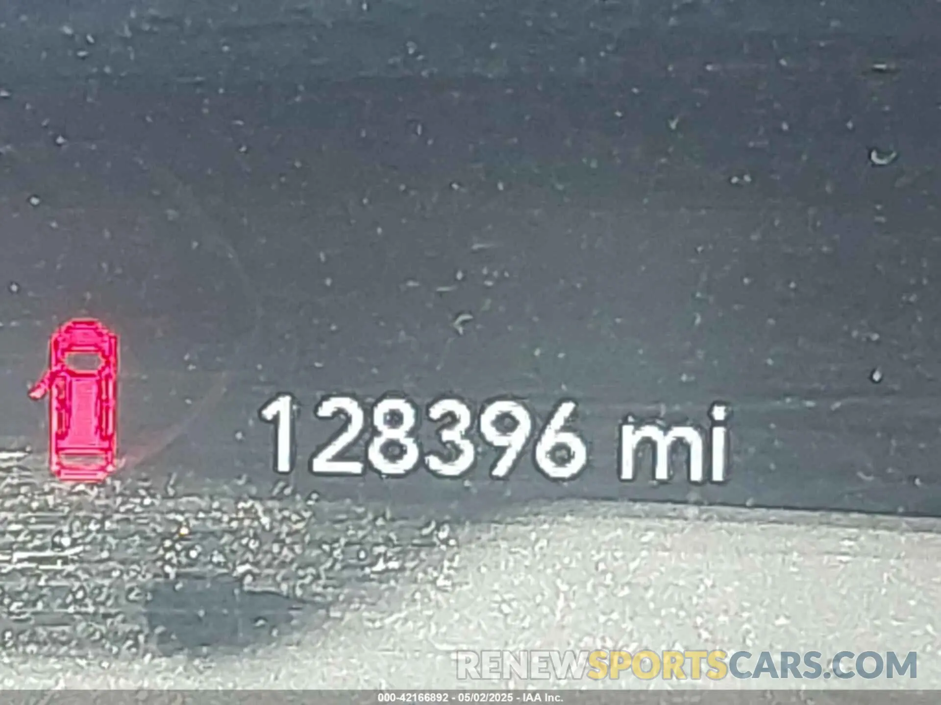 15 Photograph of a damaged car 1C4PJMLB8KD112699 JEEP CHEROKEE 2019