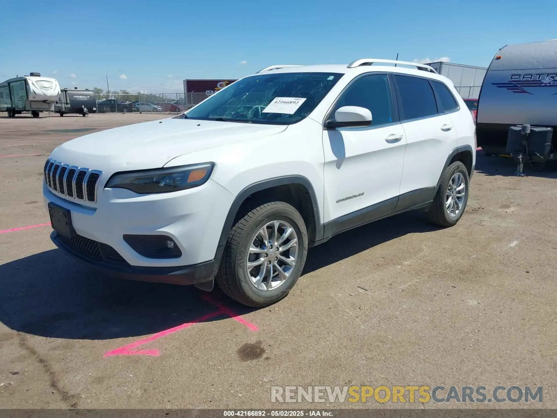 2 Photograph of a damaged car 1C4PJMLB8KD112699 JEEP CHEROKEE 2019