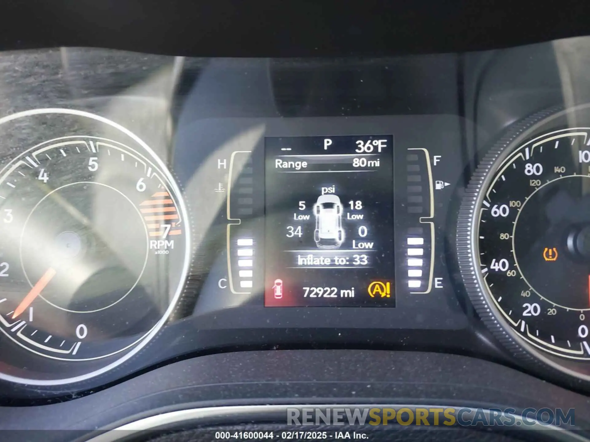 15 Photograph of a damaged car 1C4PJMLB8KD292542 JEEP CHEROKEE 2019