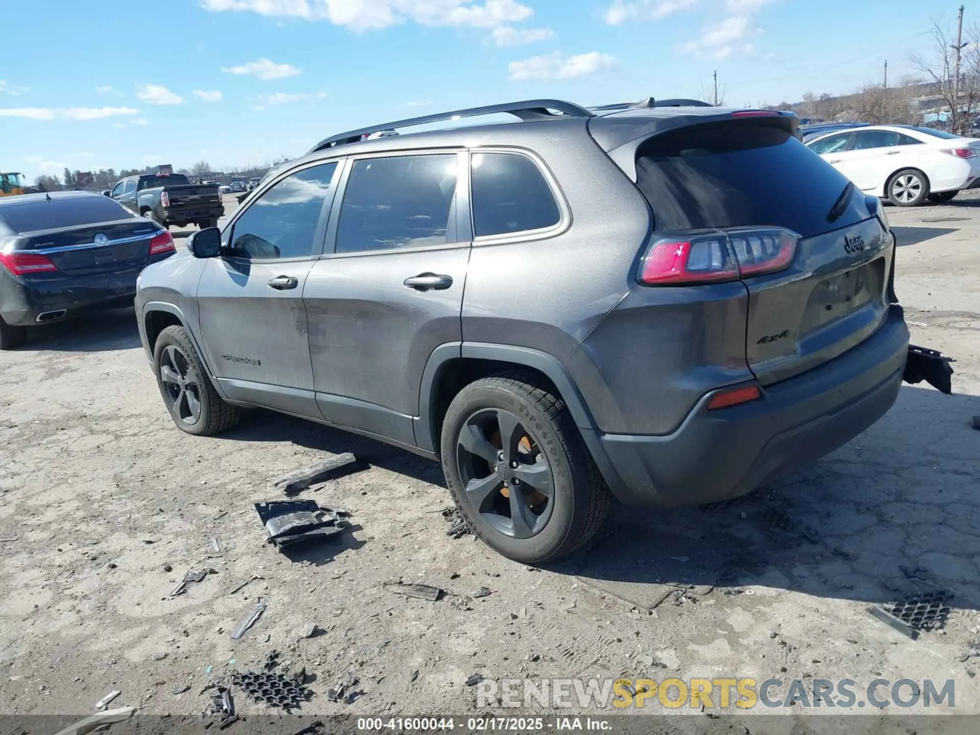 3 Photograph of a damaged car 1C4PJMLB8KD292542 JEEP CHEROKEE 2019