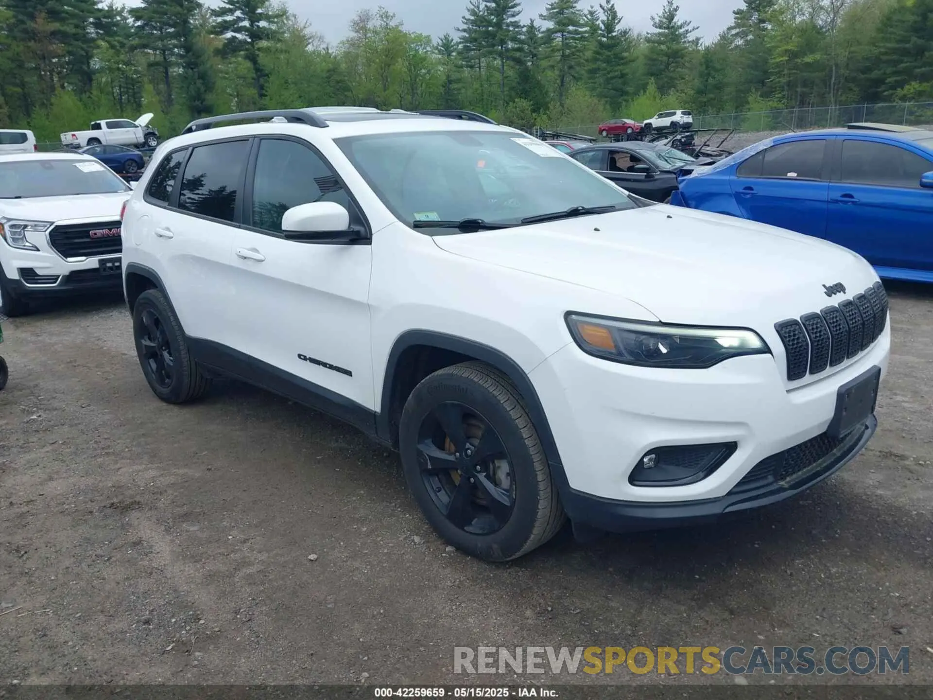 1 Photograph of a damaged car 1C4PJMLB8KD320467 JEEP CHEROKEE 2019