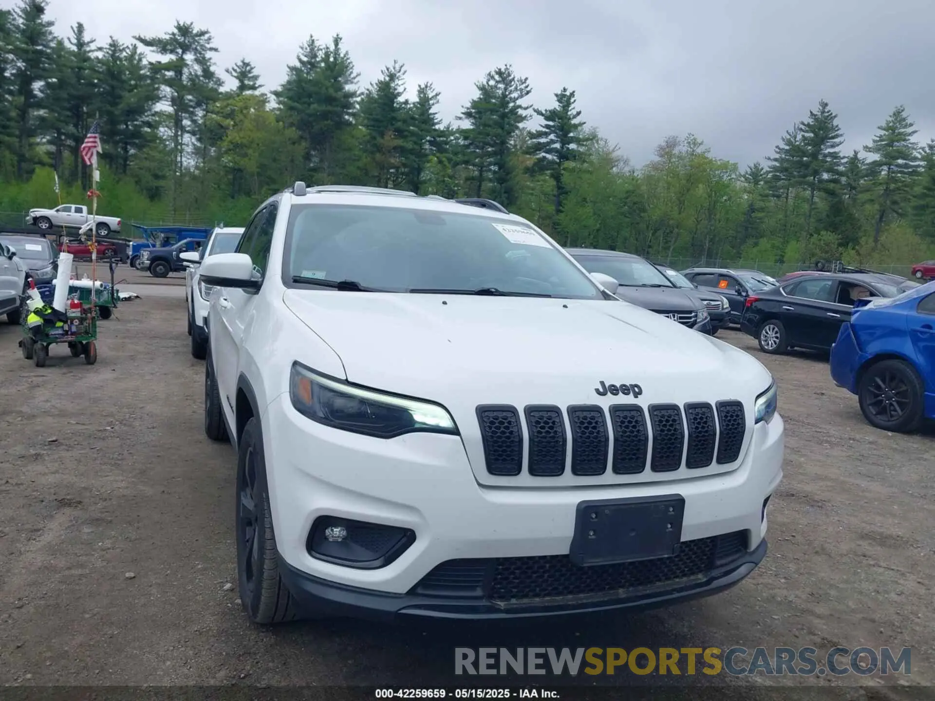 6 Photograph of a damaged car 1C4PJMLB8KD320467 JEEP CHEROKEE 2019