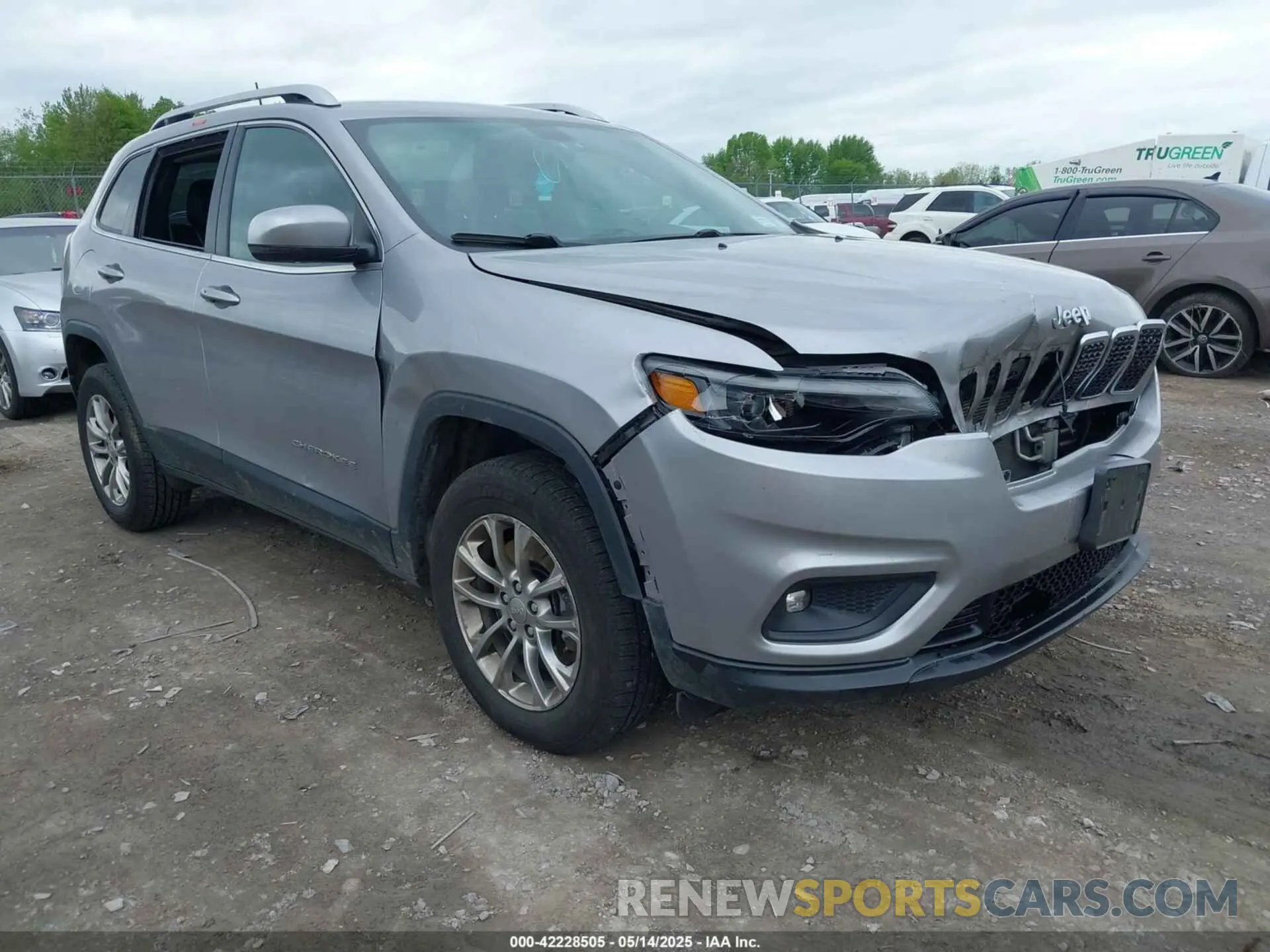 1 Photograph of a damaged car 1C4PJMLB9KD287978 JEEP CHEROKEE 2019