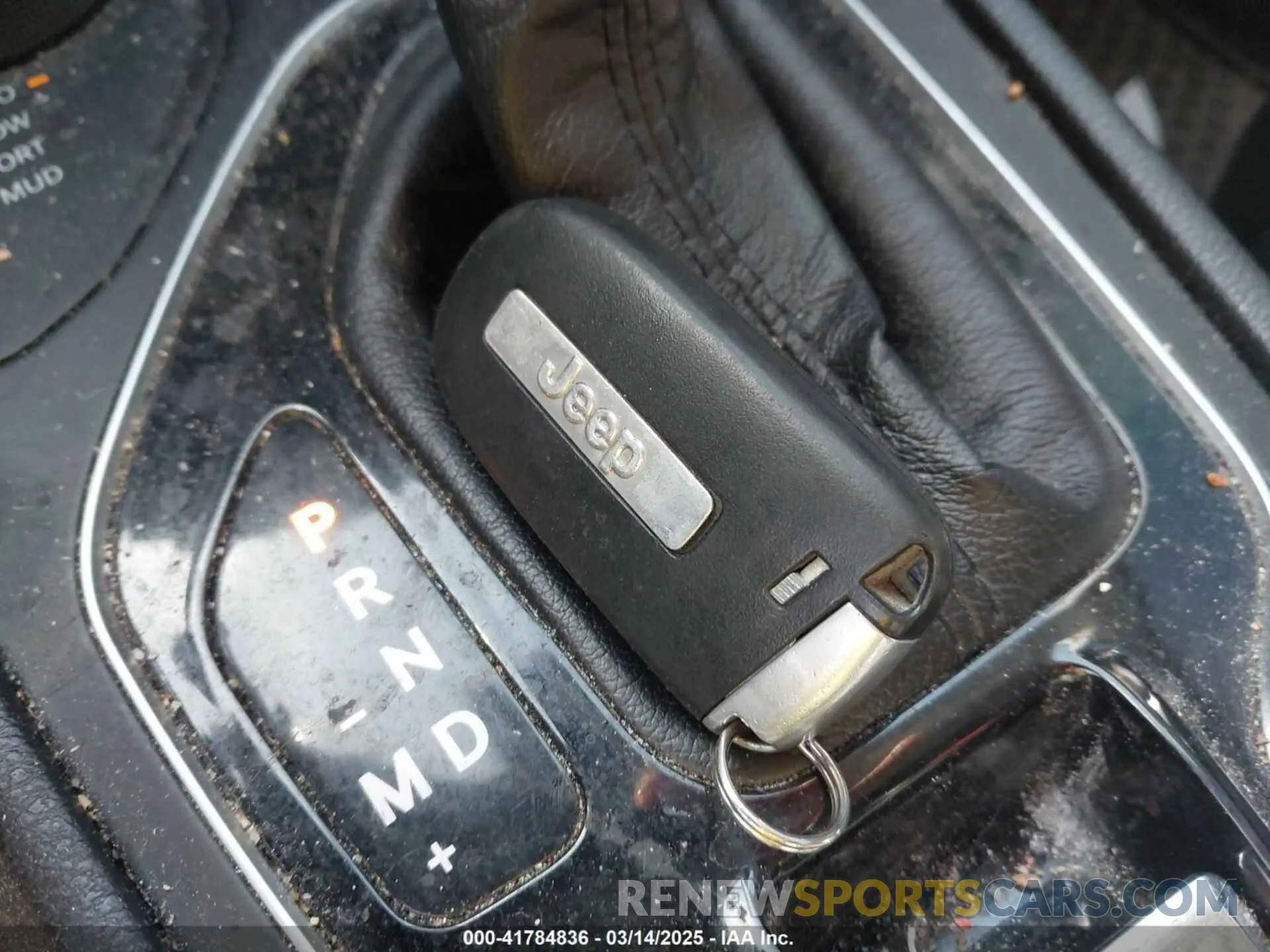 11 Photograph of a damaged car 1C4PJMLBXKD472248 JEEP CHEROKEE 2019
