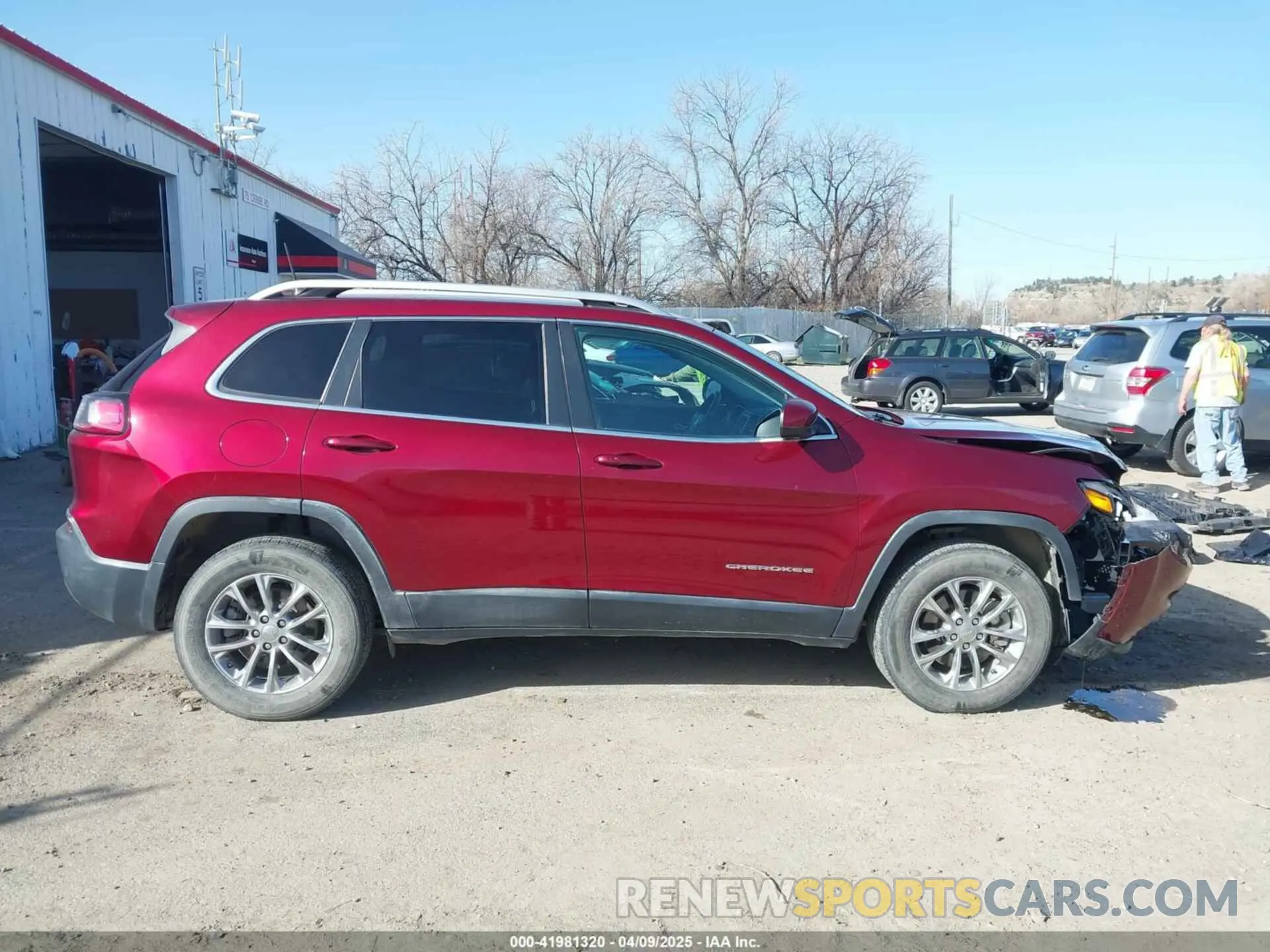 13 Photograph of a damaged car 1C4PJMLN0KD168128 JEEP CHEROKEE 2019