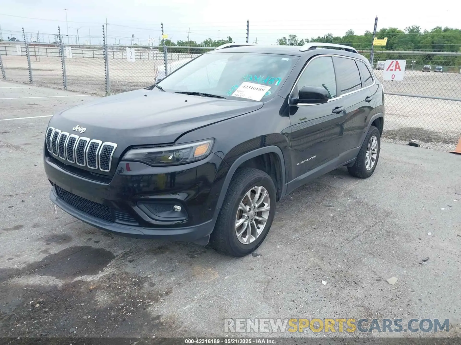 2 Photograph of a damaged car 1C4PJMLN4KD167192 JEEP CHEROKEE 2019