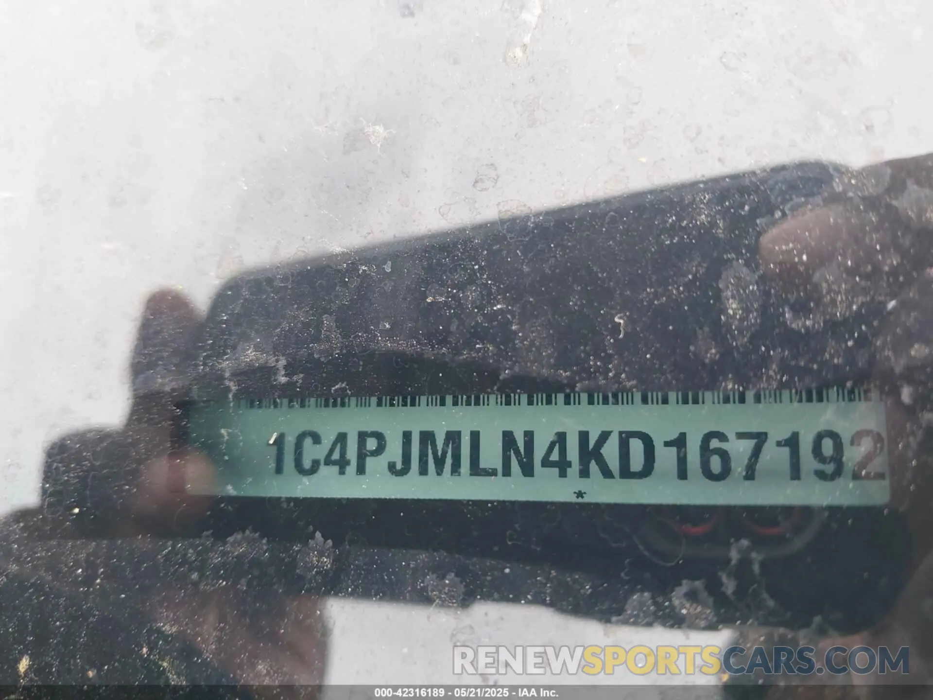 9 Photograph of a damaged car 1C4PJMLN4KD167192 JEEP CHEROKEE 2019