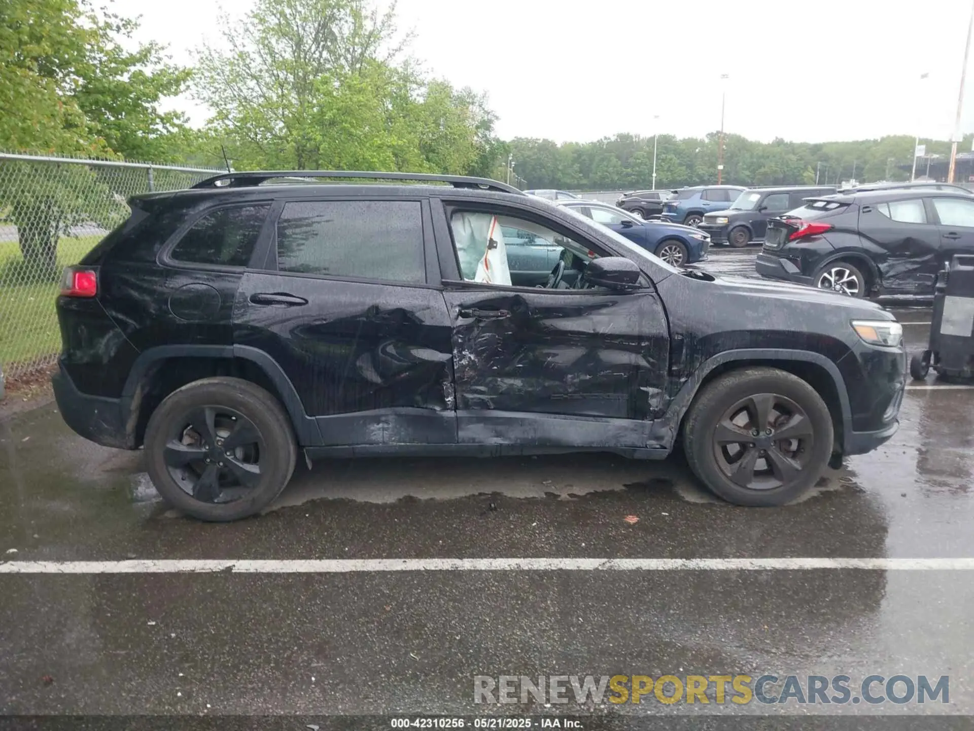 13 Photograph of a damaged car 1C4PJMLN7KD487994 JEEP CHEROKEE 2019