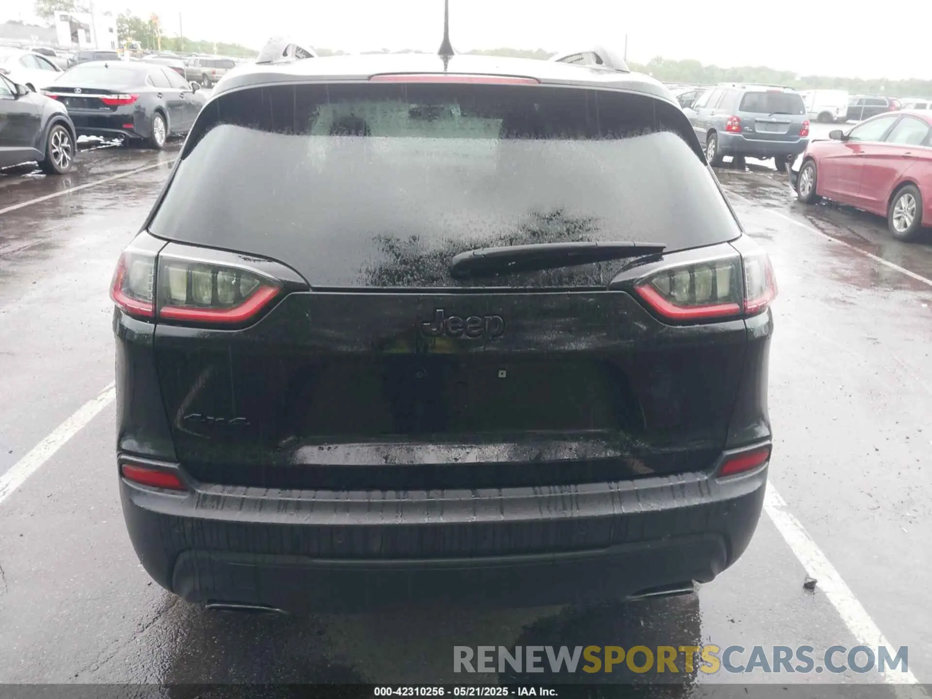 16 Photograph of a damaged car 1C4PJMLN7KD487994 JEEP CHEROKEE 2019
