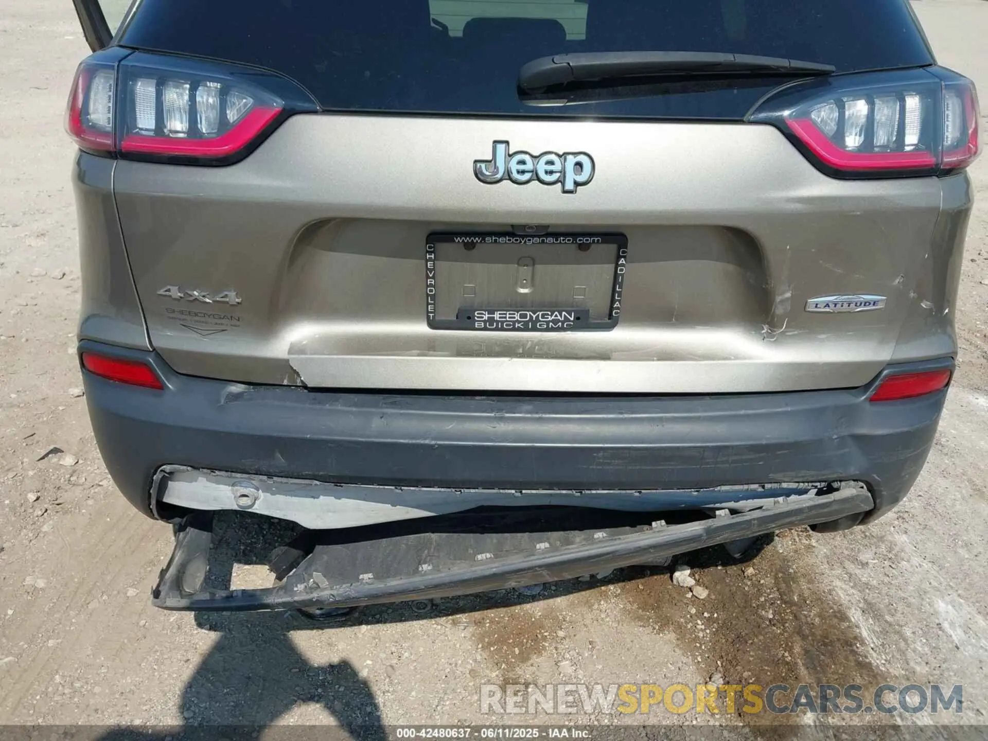 6 Photograph of a damaged car 1C4PJMLN8KD148533 JEEP CHEROKEE 2019
