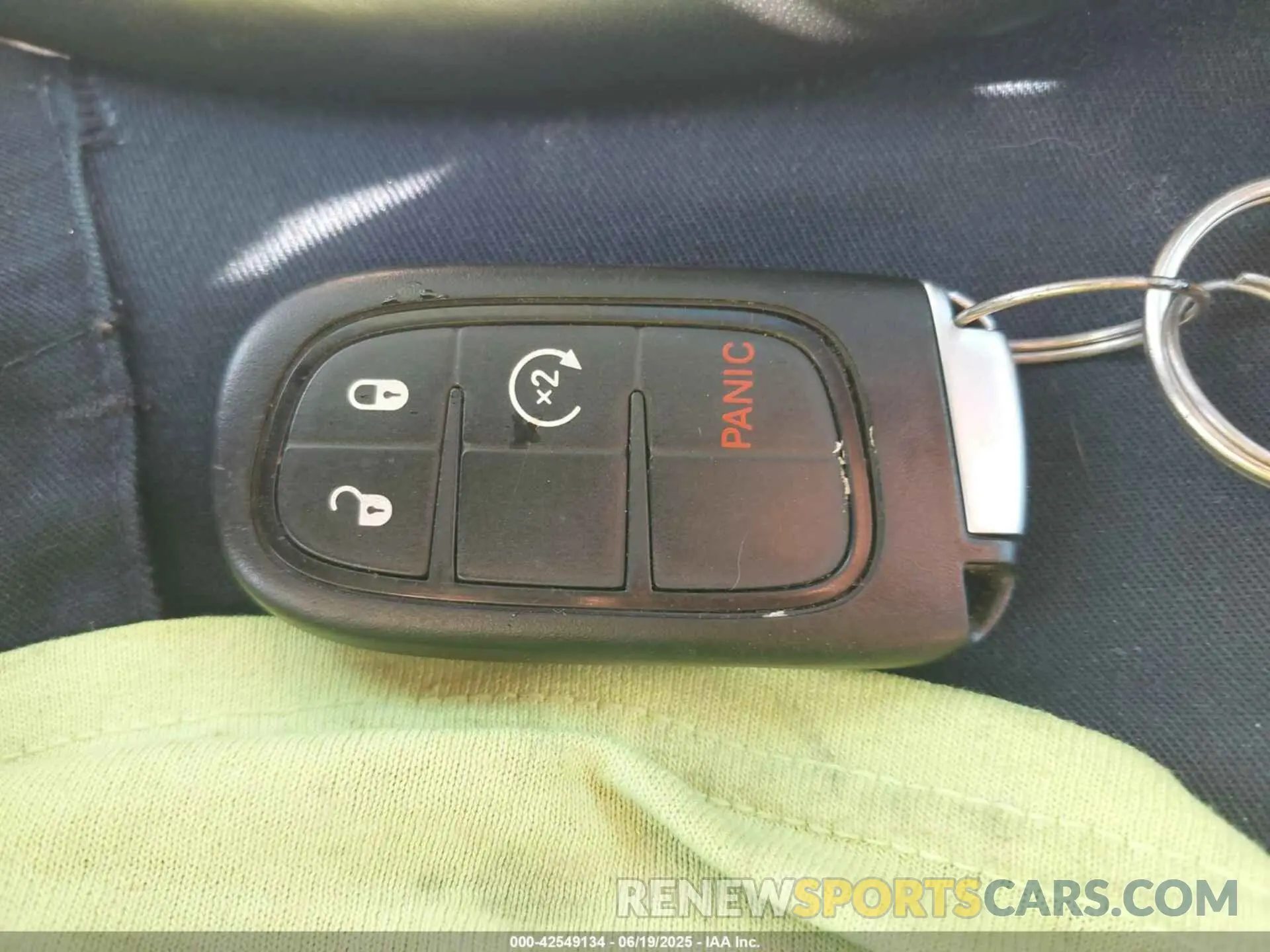 11 Photograph of a damaged car 1C4PJMLNXKD408494 JEEP CHEROKEE 2019
