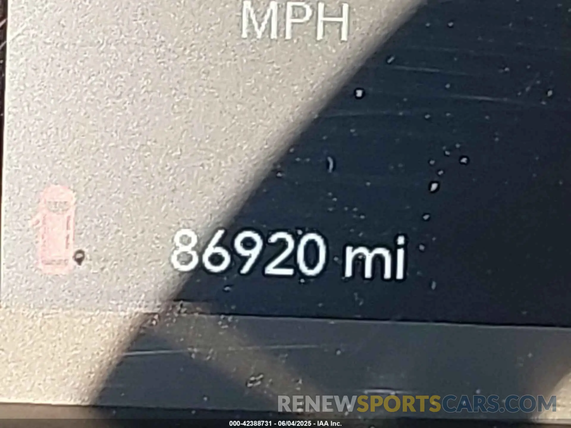 15 Photograph of a damaged car 1C4PJMLX0KD101546 JEEP CHEROKEE 2019