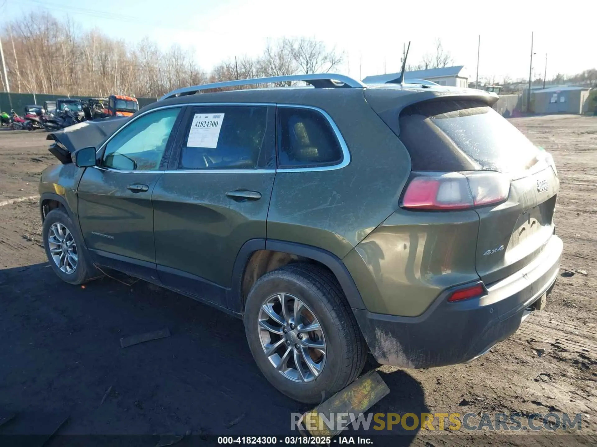 3 Photograph of a damaged car 1C4PJMLX0KD123482 JEEP CHEROKEE 2019