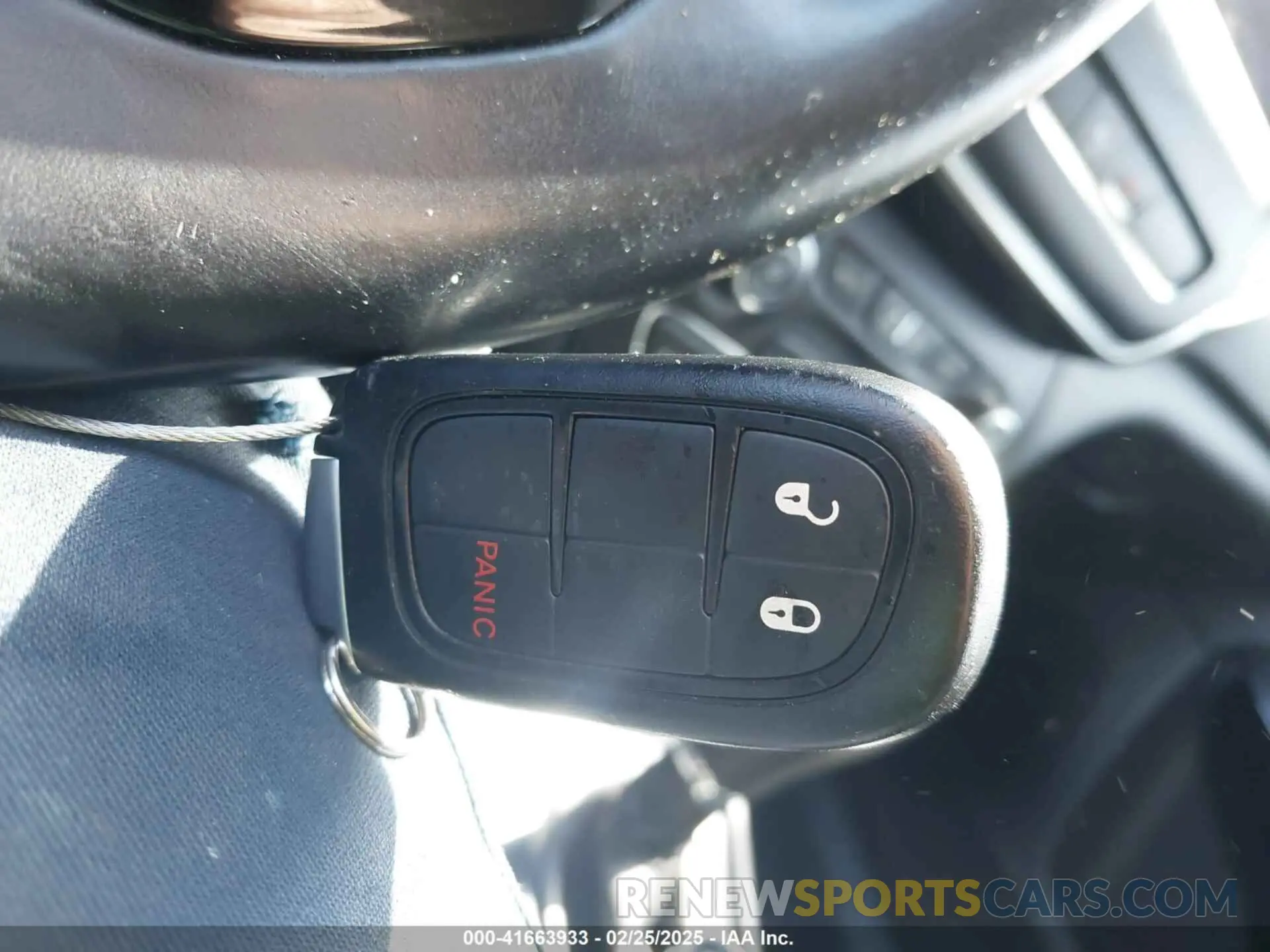 11 Photograph of a damaged car 1C4PJMLX0KD430182 JEEP CHEROKEE 2019