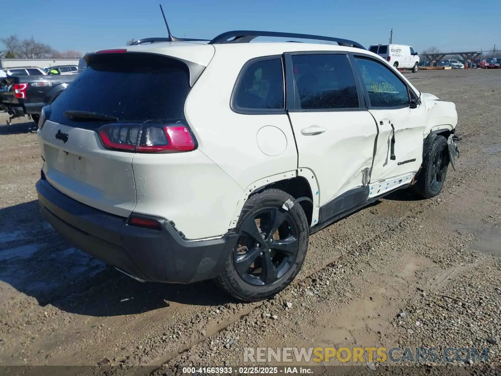 4 Photograph of a damaged car 1C4PJMLX0KD430182 JEEP CHEROKEE 2019