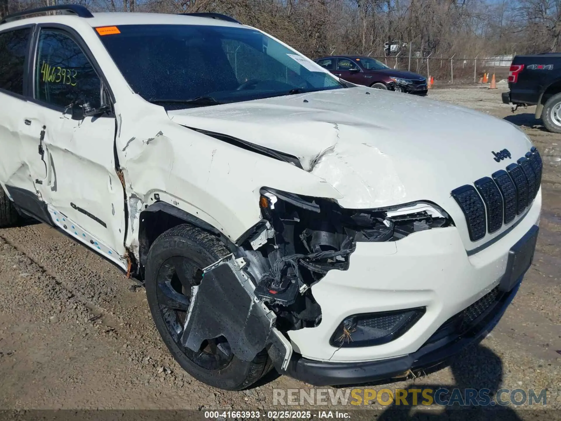 6 Photograph of a damaged car 1C4PJMLX0KD430182 JEEP CHEROKEE 2019