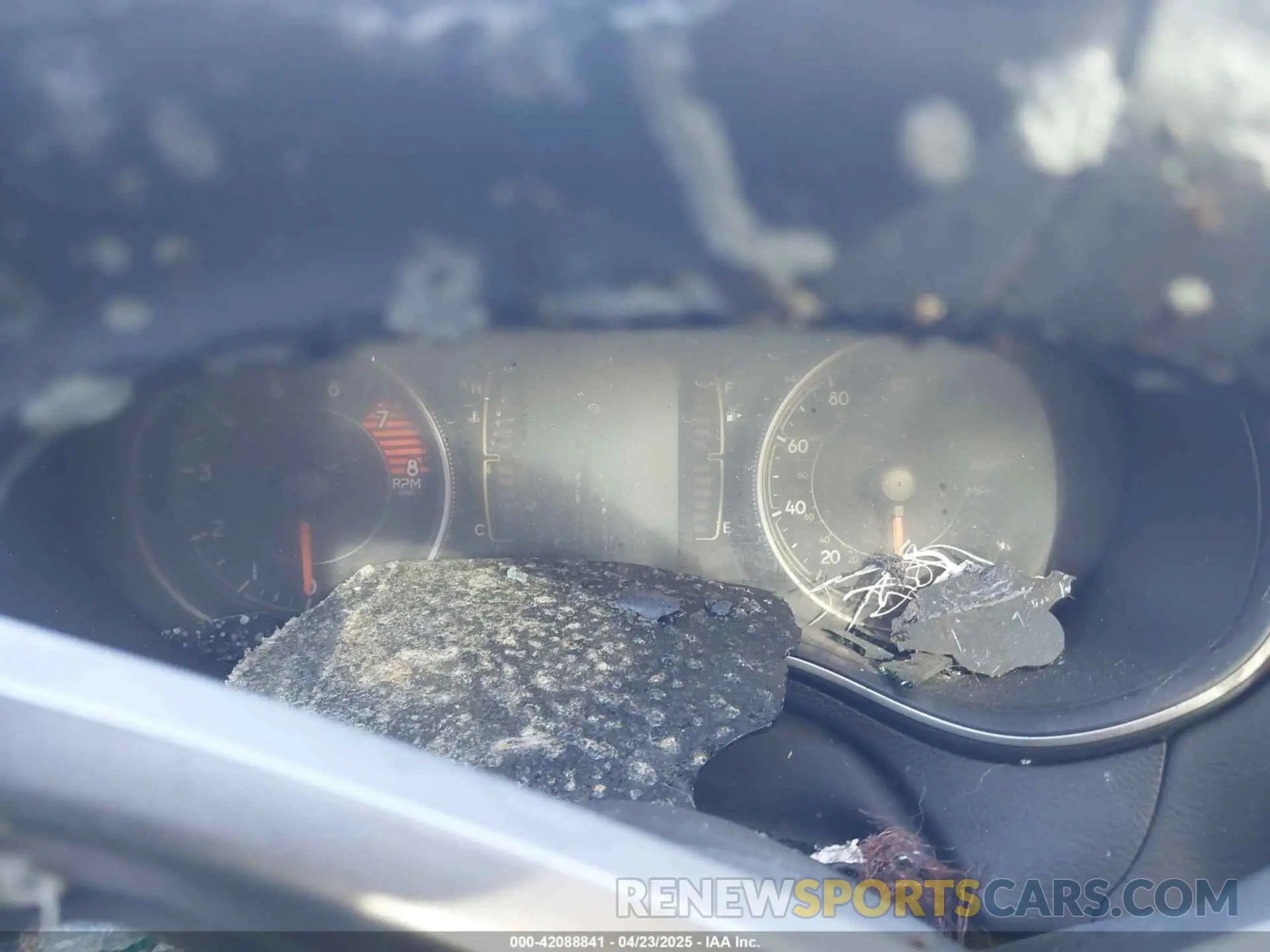 7 Photograph of a damaged car 1C4PJMLX0KD447094 JEEP CHEROKEE 2019