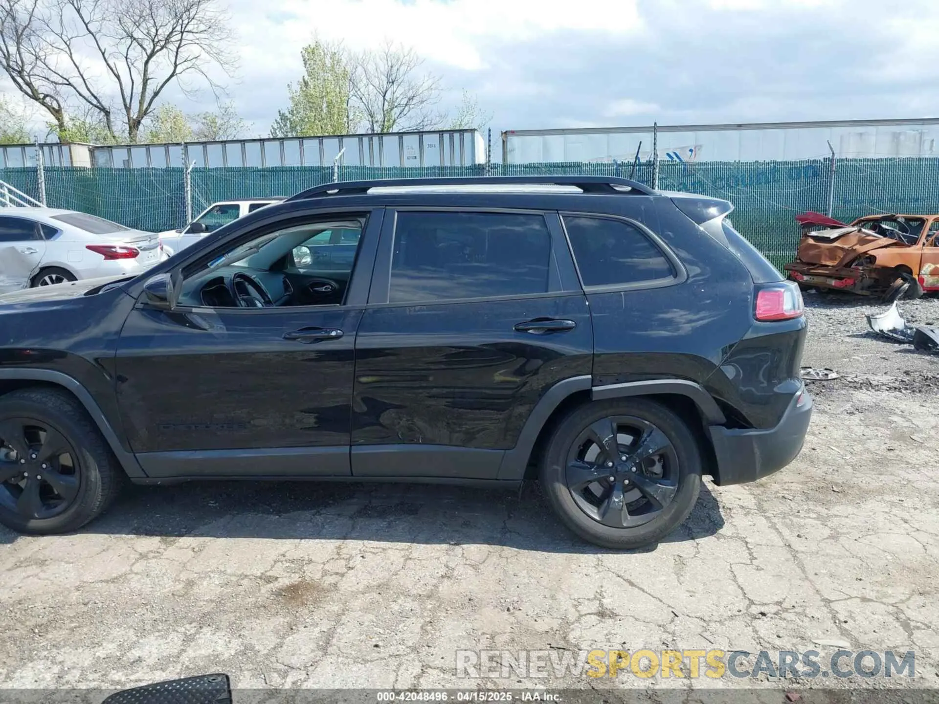 6 Photograph of a damaged car 1C4PJMLX0KD476756 JEEP CHEROKEE 2019