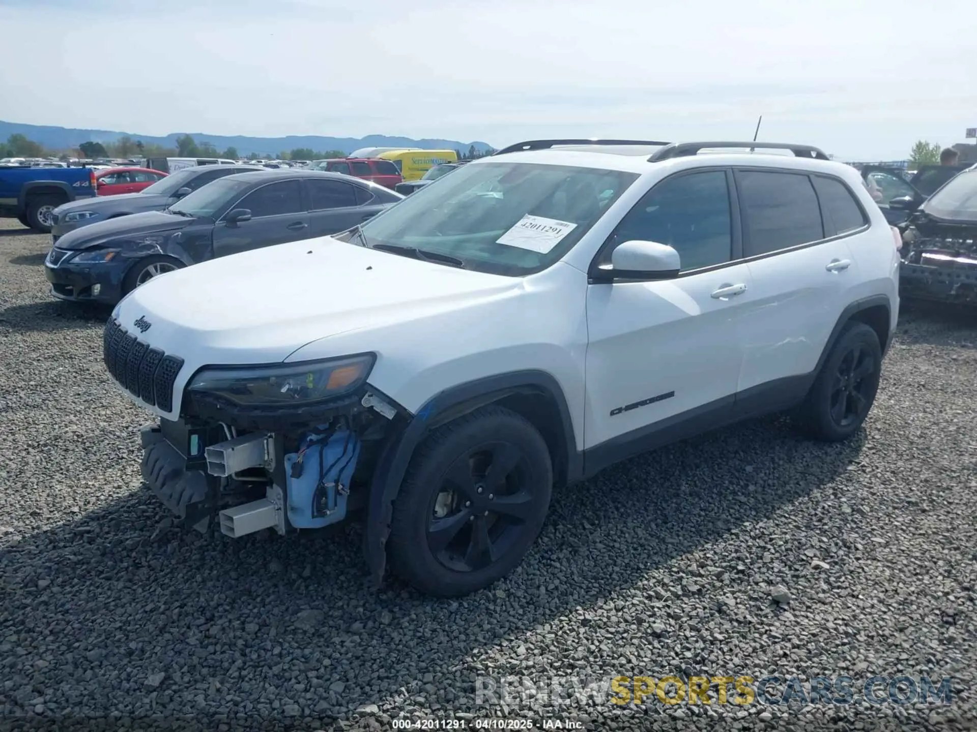 2 Photograph of a damaged car 1C4PJMLX2KD432659 JEEP CHEROKEE 2019