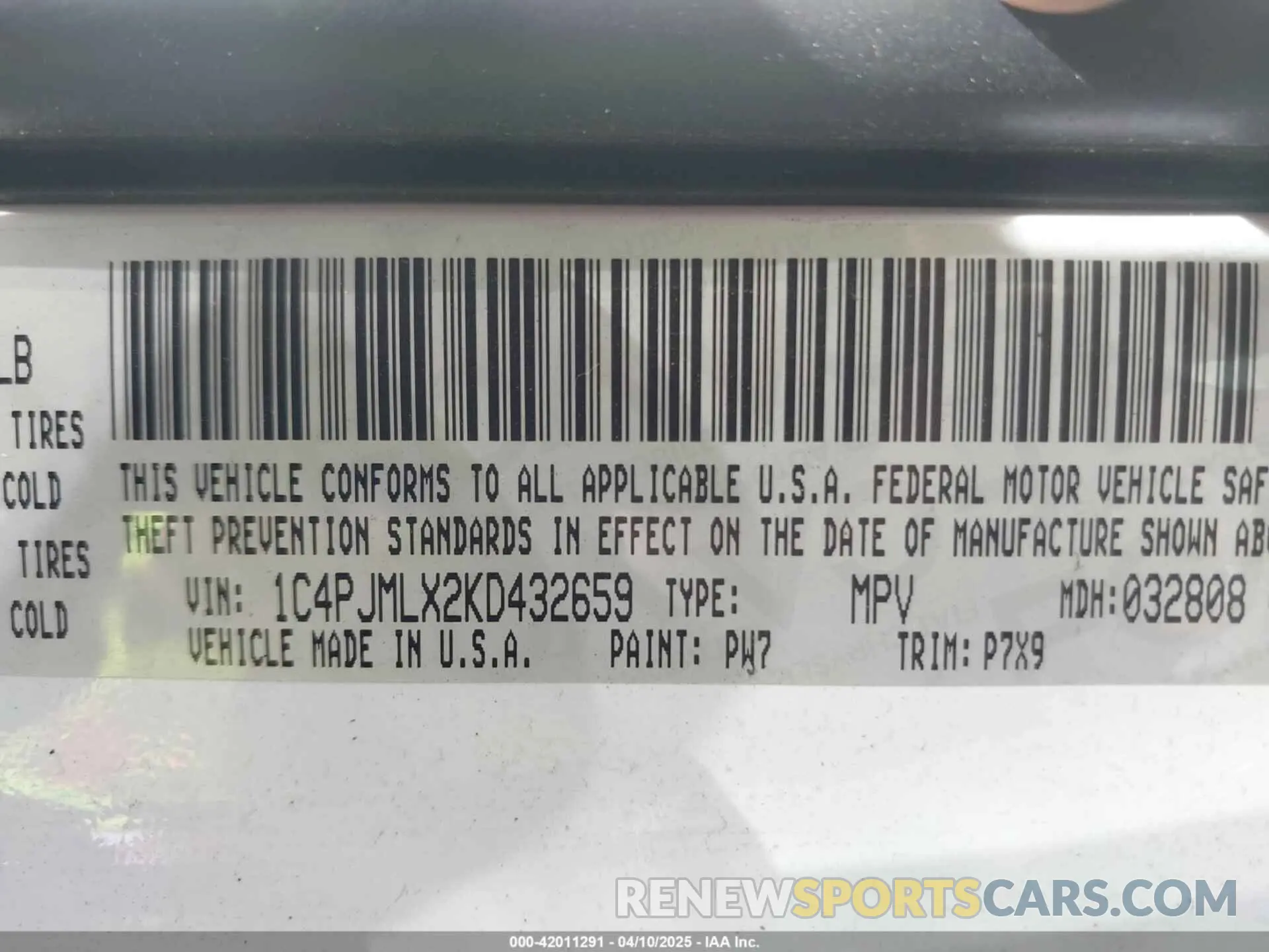 9 Photograph of a damaged car 1C4PJMLX2KD432659 JEEP CHEROKEE 2019