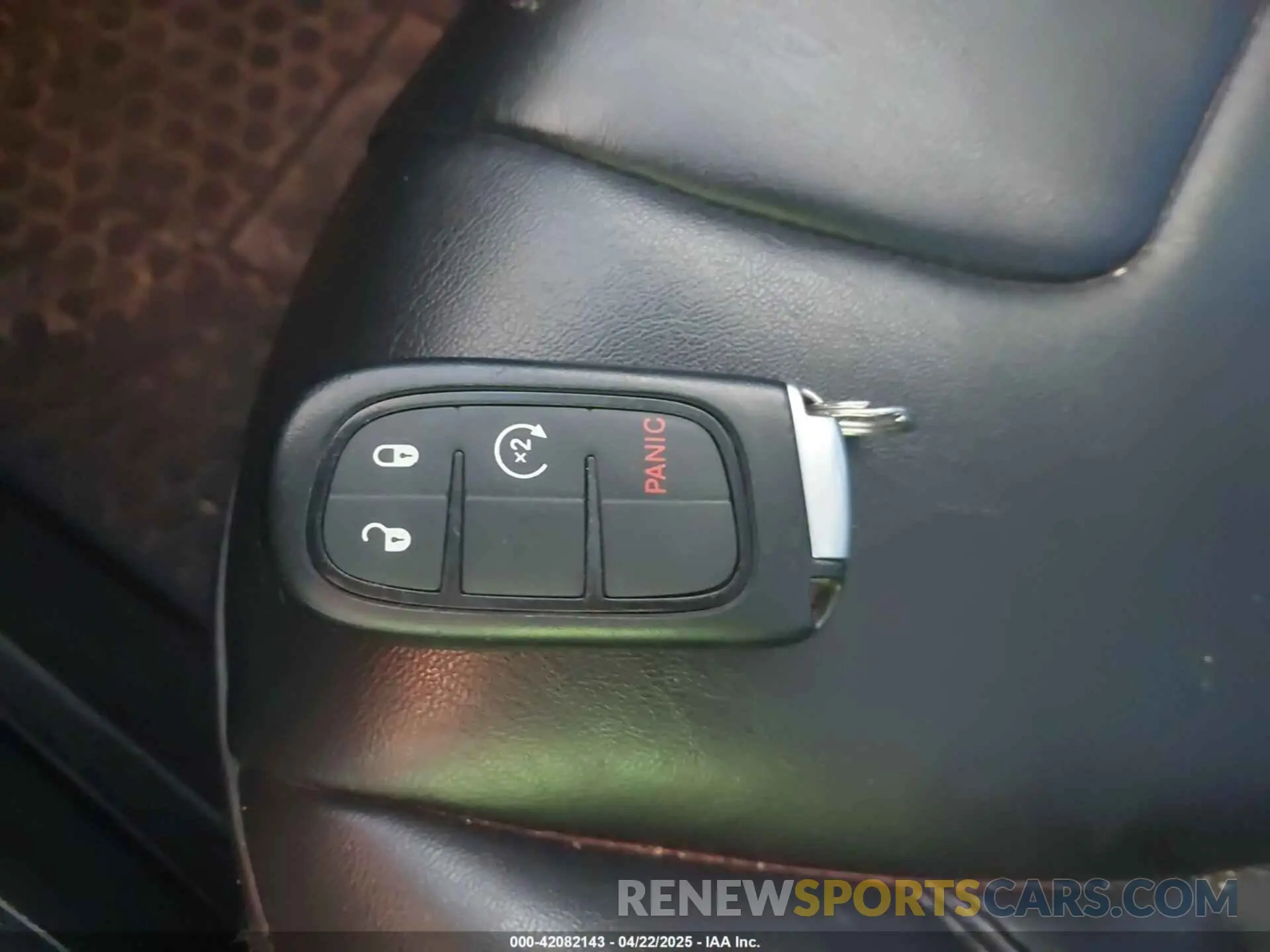 11 Photograph of a damaged car 1C4PJMLX5KD307137 JEEP CHEROKEE 2019