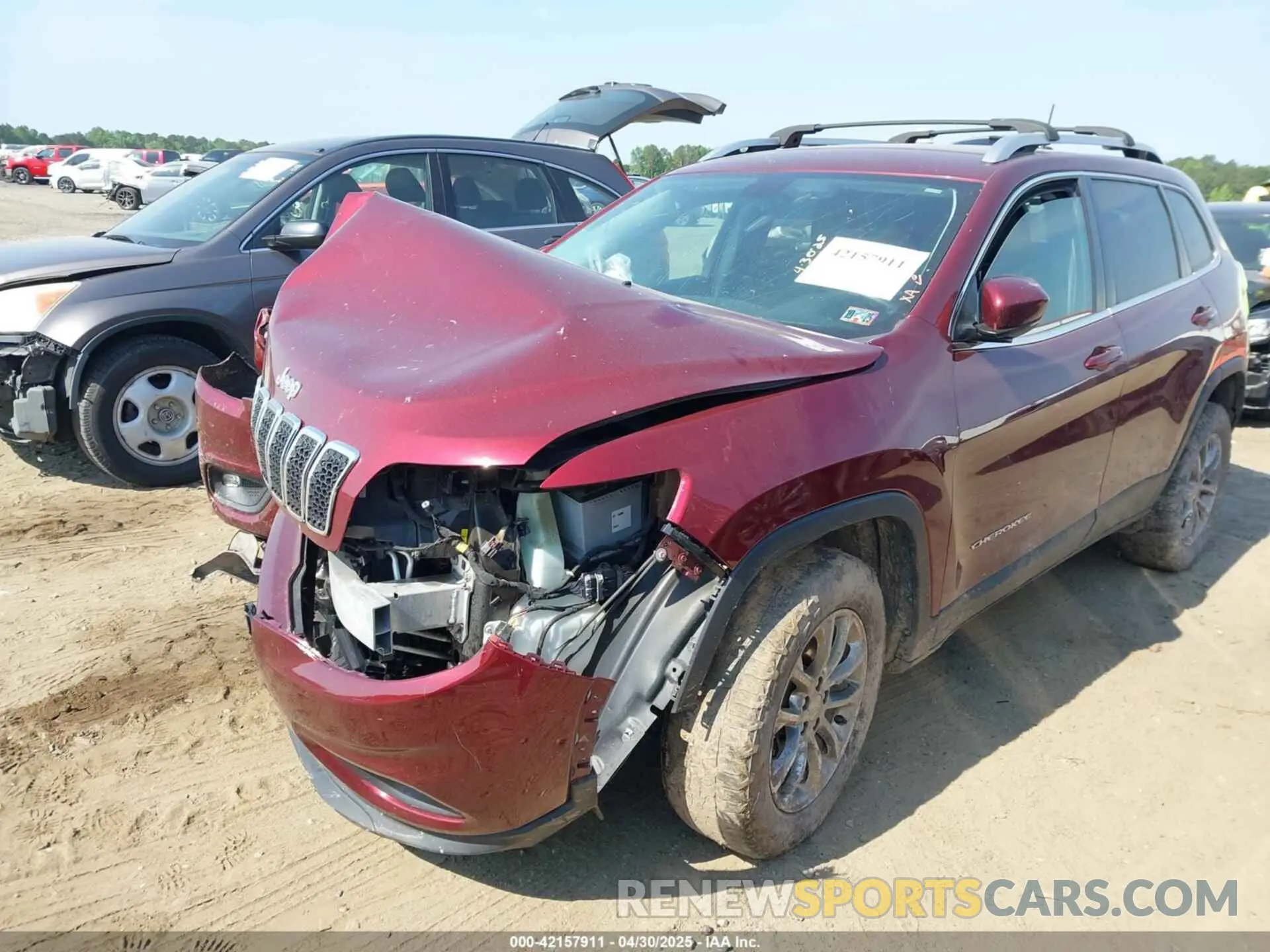 2 Photograph of a damaged car 1C4PJMLX7KD252805 JEEP CHEROKEE 2019