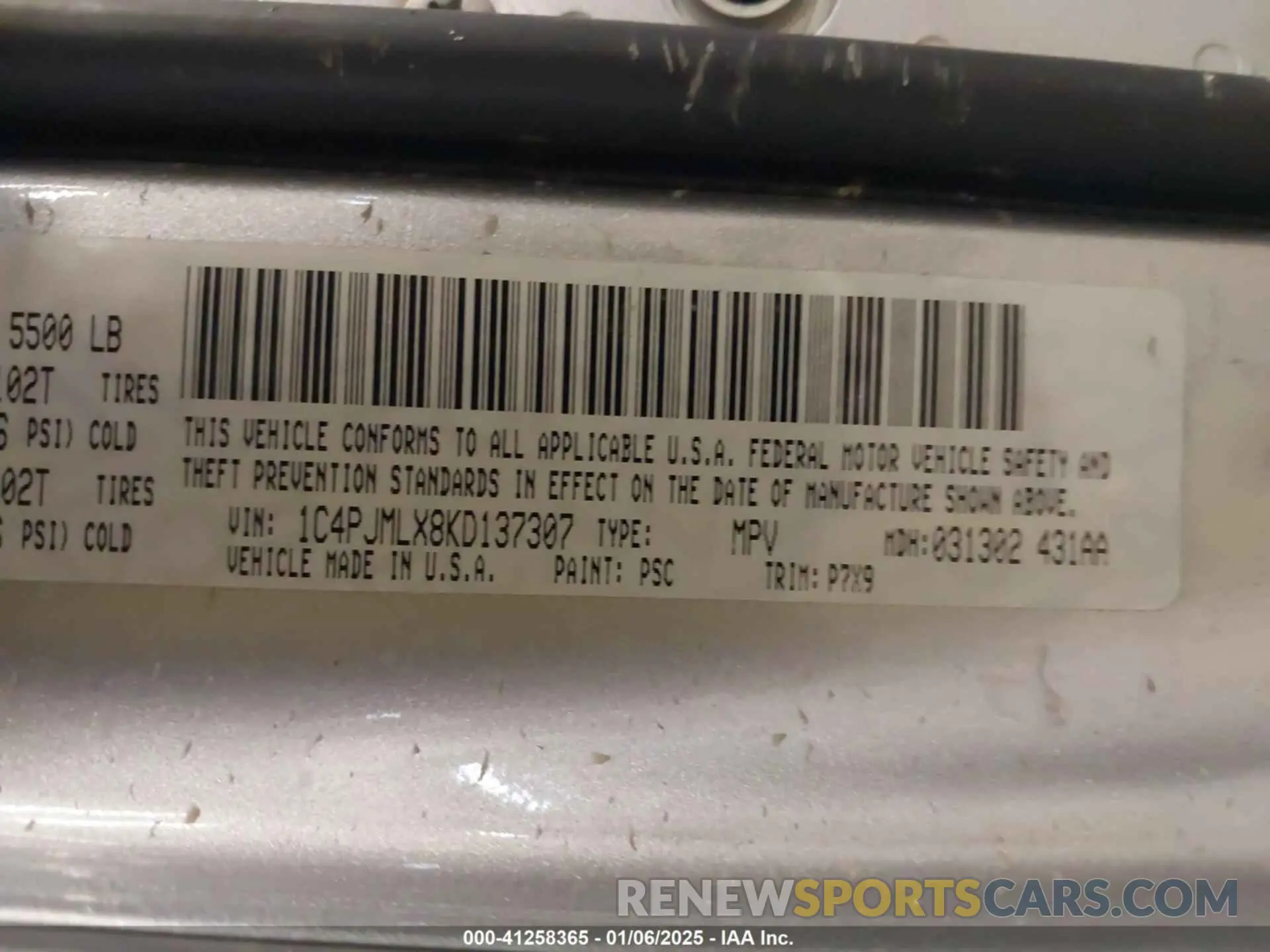 9 Photograph of a damaged car 1C4PJMLX8KD137307 JEEP CHEROKEE 2019
