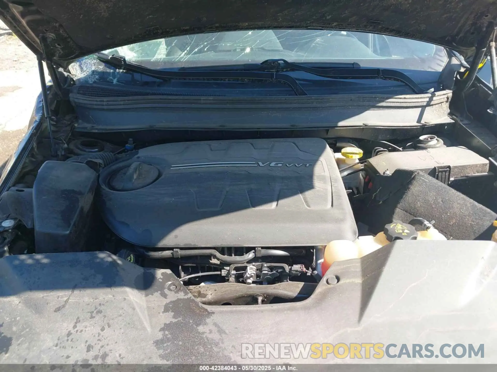 10 Photograph of a damaged car 1C4PJMLX8KD432780 JEEP CHEROKEE 2019
