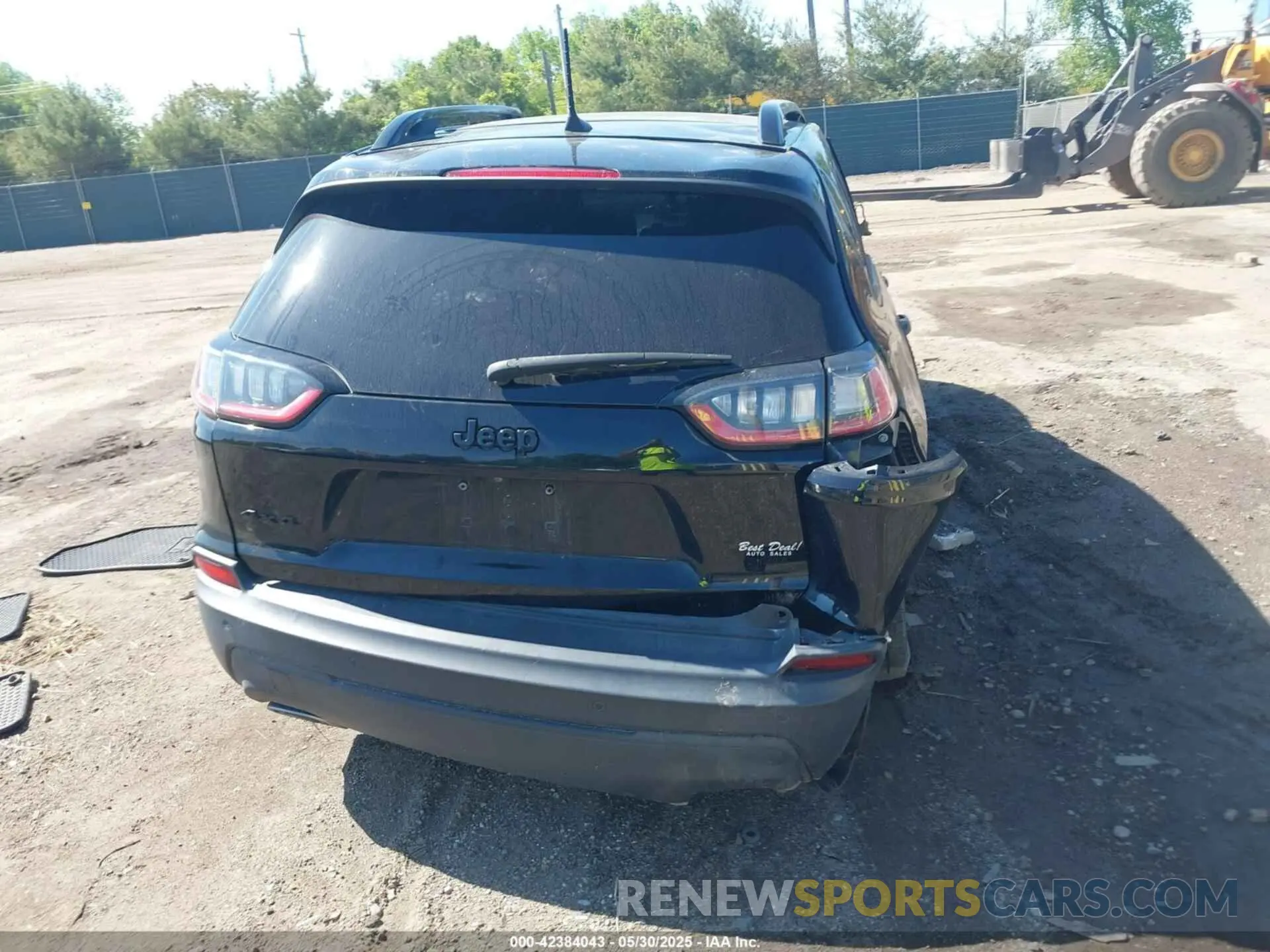 16 Photograph of a damaged car 1C4PJMLX8KD432780 JEEP CHEROKEE 2019