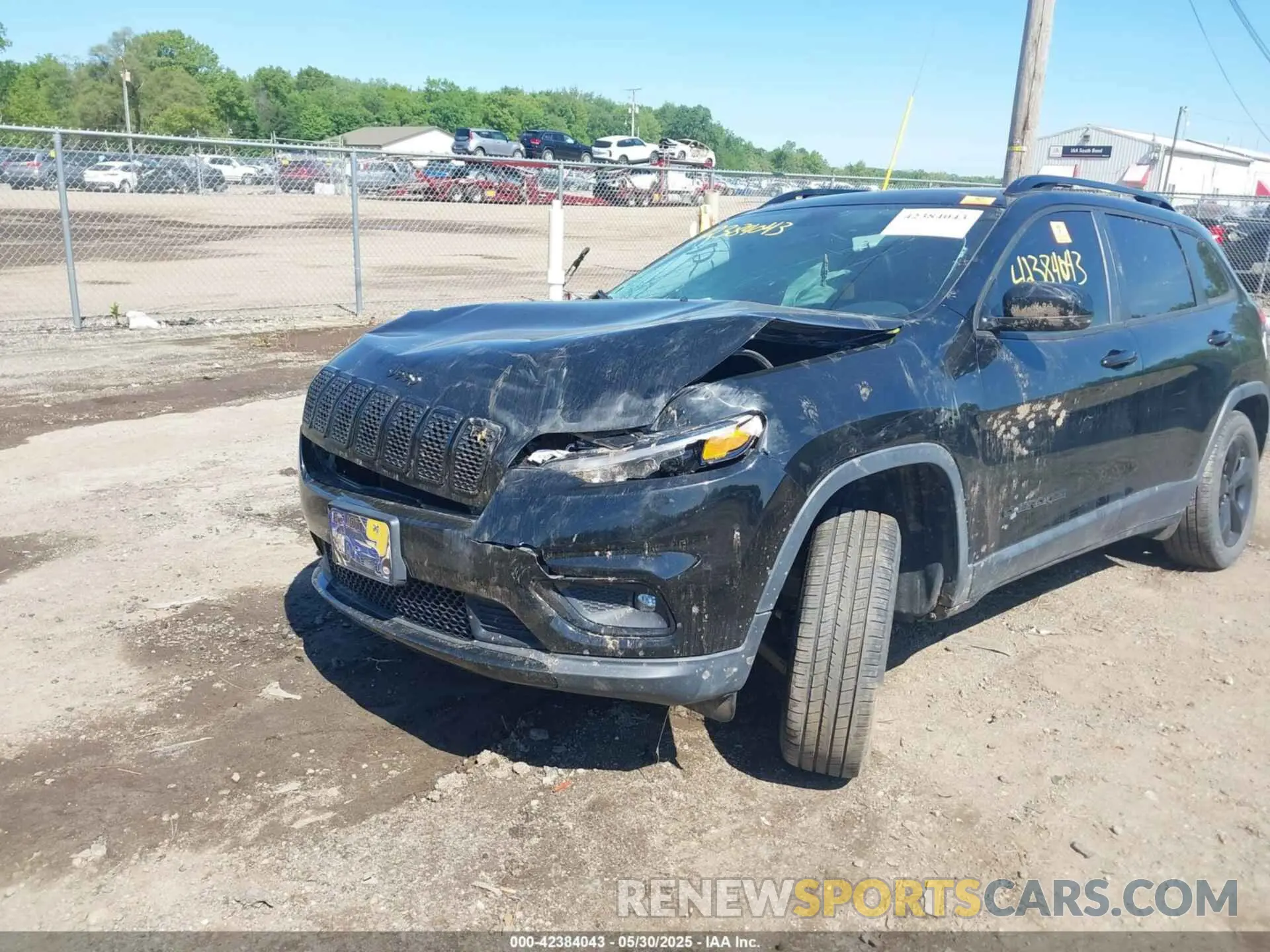6 Photograph of a damaged car 1C4PJMLX8KD432780 JEEP CHEROKEE 2019