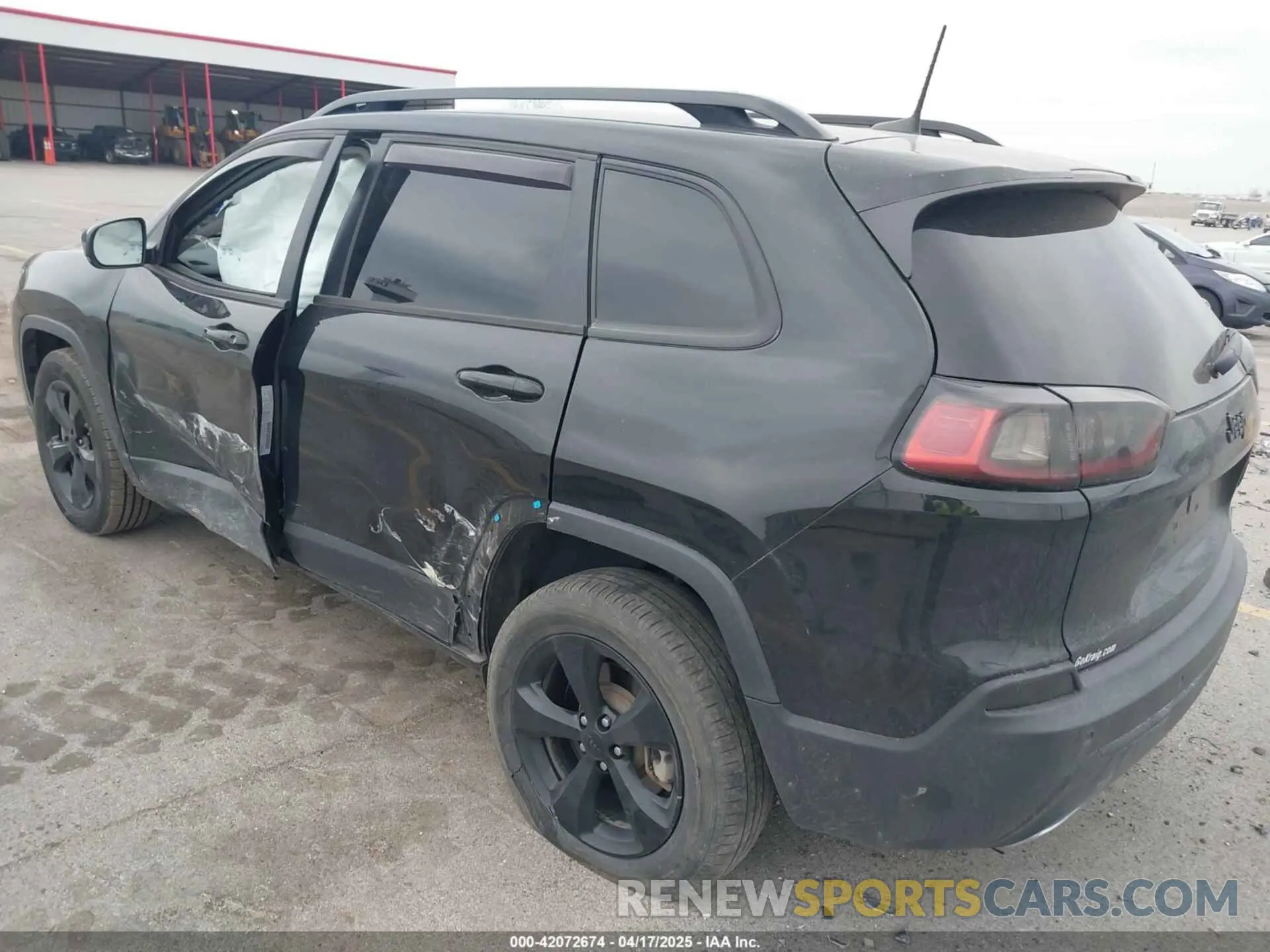 3 Photograph of a damaged car 1C4PJMLX8KD484071 JEEP CHEROKEE 2019