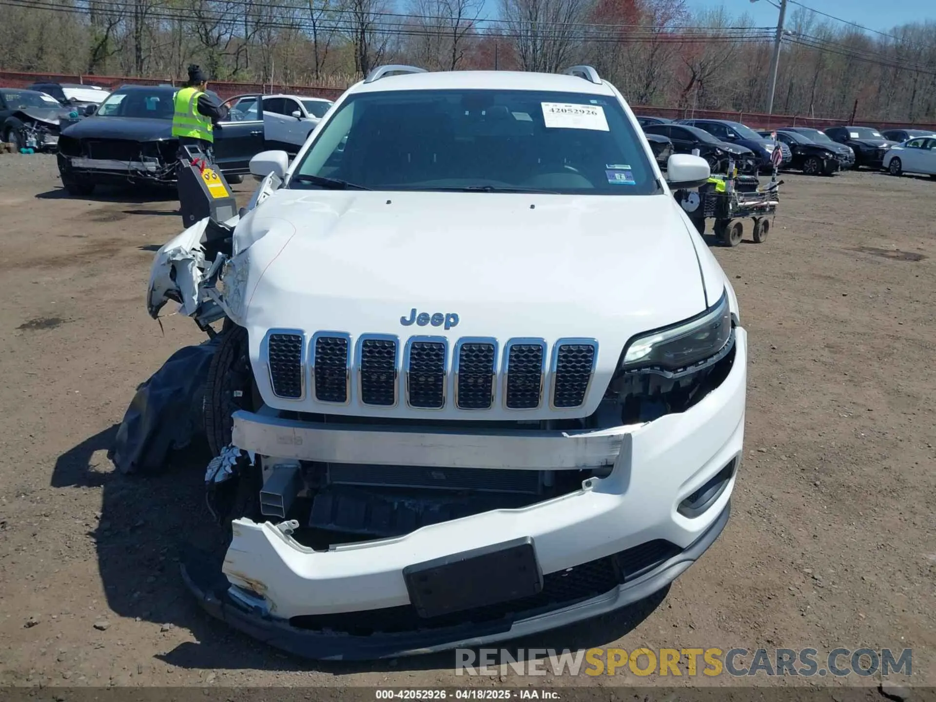 12 Photograph of a damaged car 1C4PJMLXXKD107760 JEEP CHEROKEE 2019