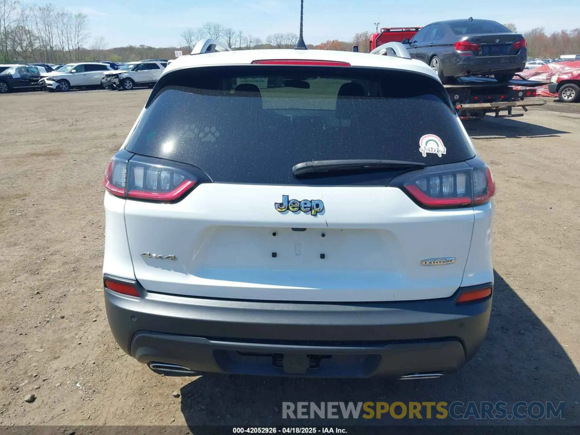 16 Photograph of a damaged car 1C4PJMLXXKD107760 JEEP CHEROKEE 2019