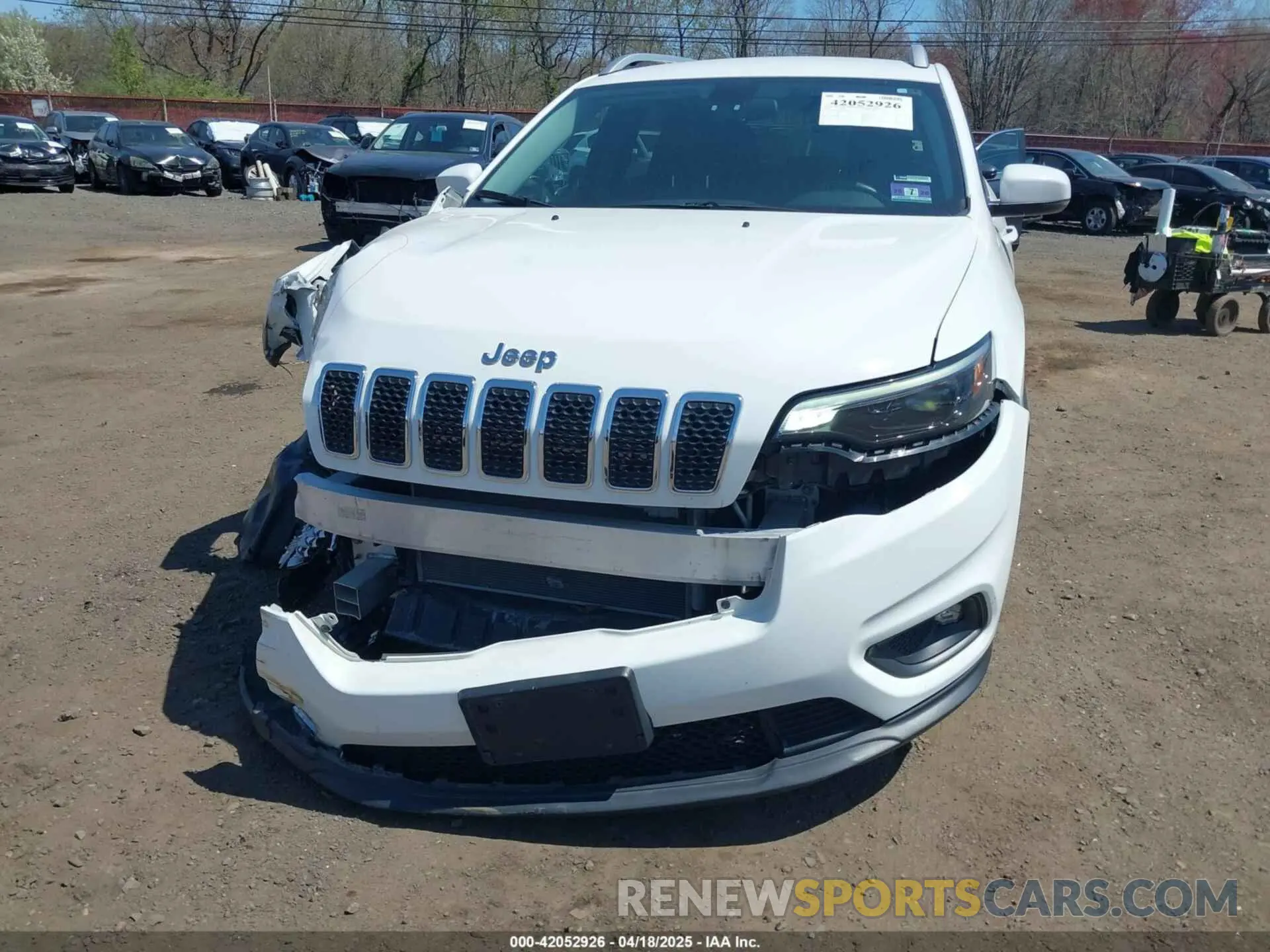 6 Photograph of a damaged car 1C4PJMLXXKD107760 JEEP CHEROKEE 2019