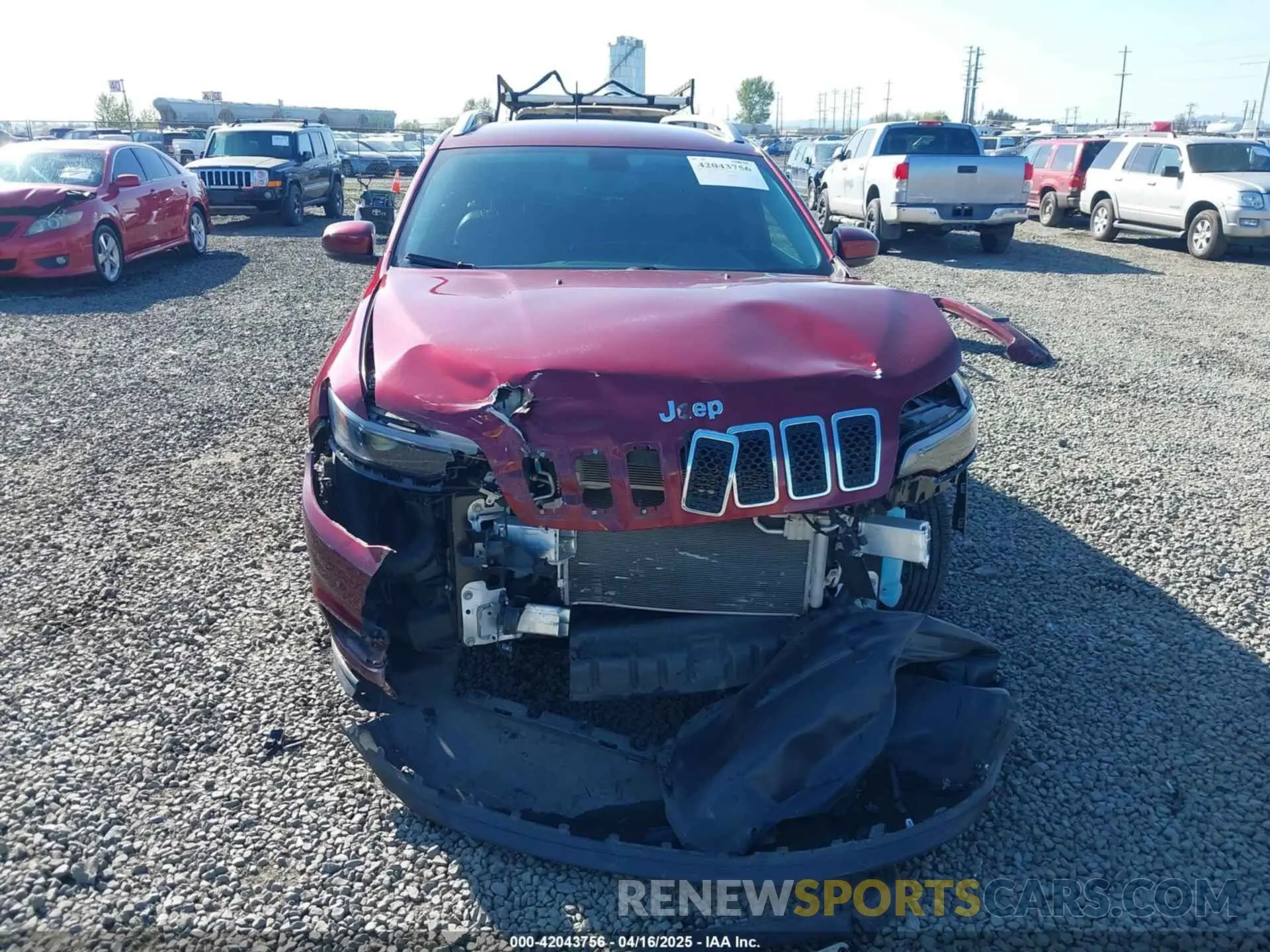13 Photograph of a damaged car 1C4PJMLXXKD223718 JEEP CHEROKEE 2019