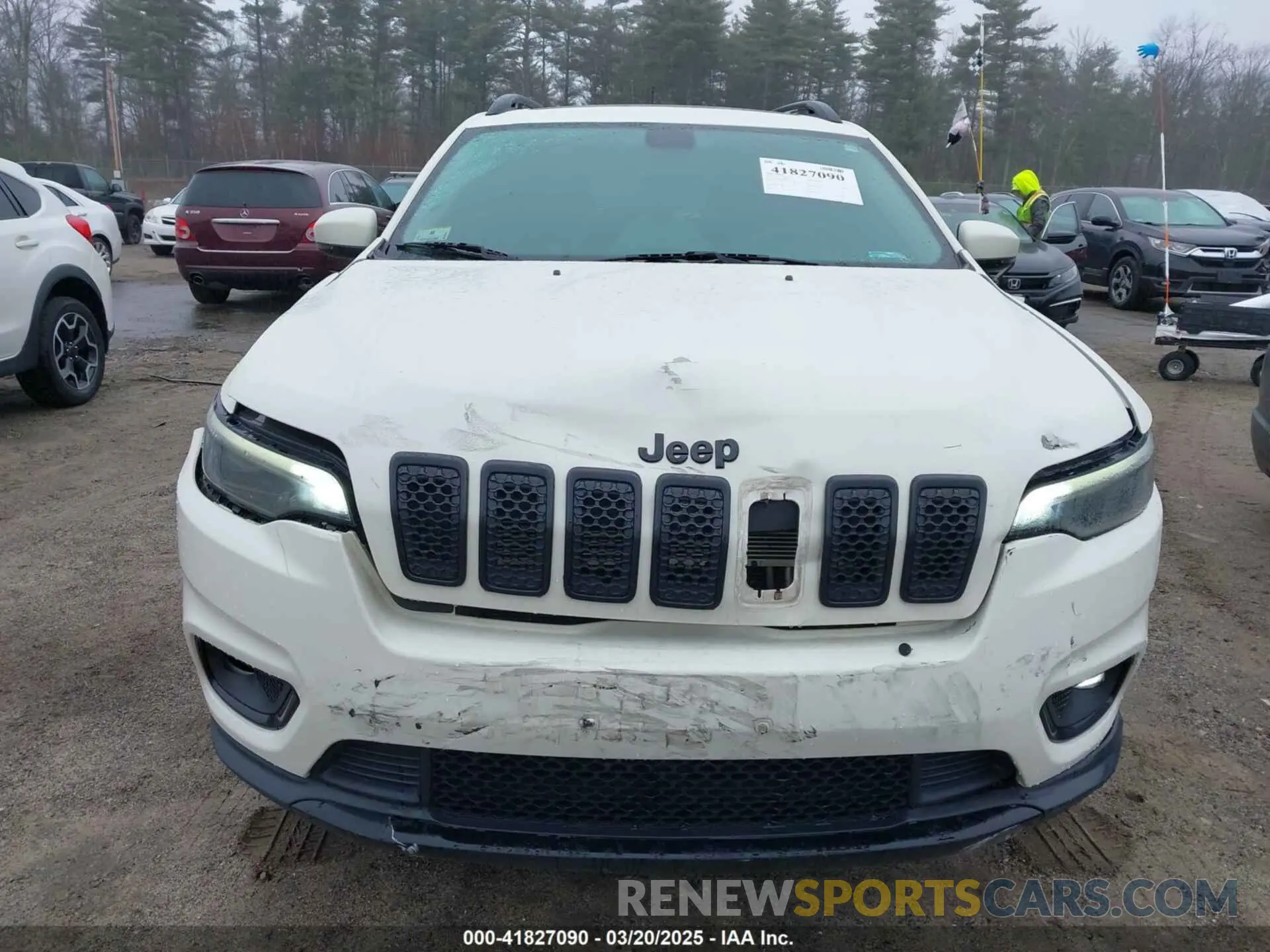 12 Photograph of a damaged car 1C4PJMLXXKD311619 JEEP CHEROKEE 2019