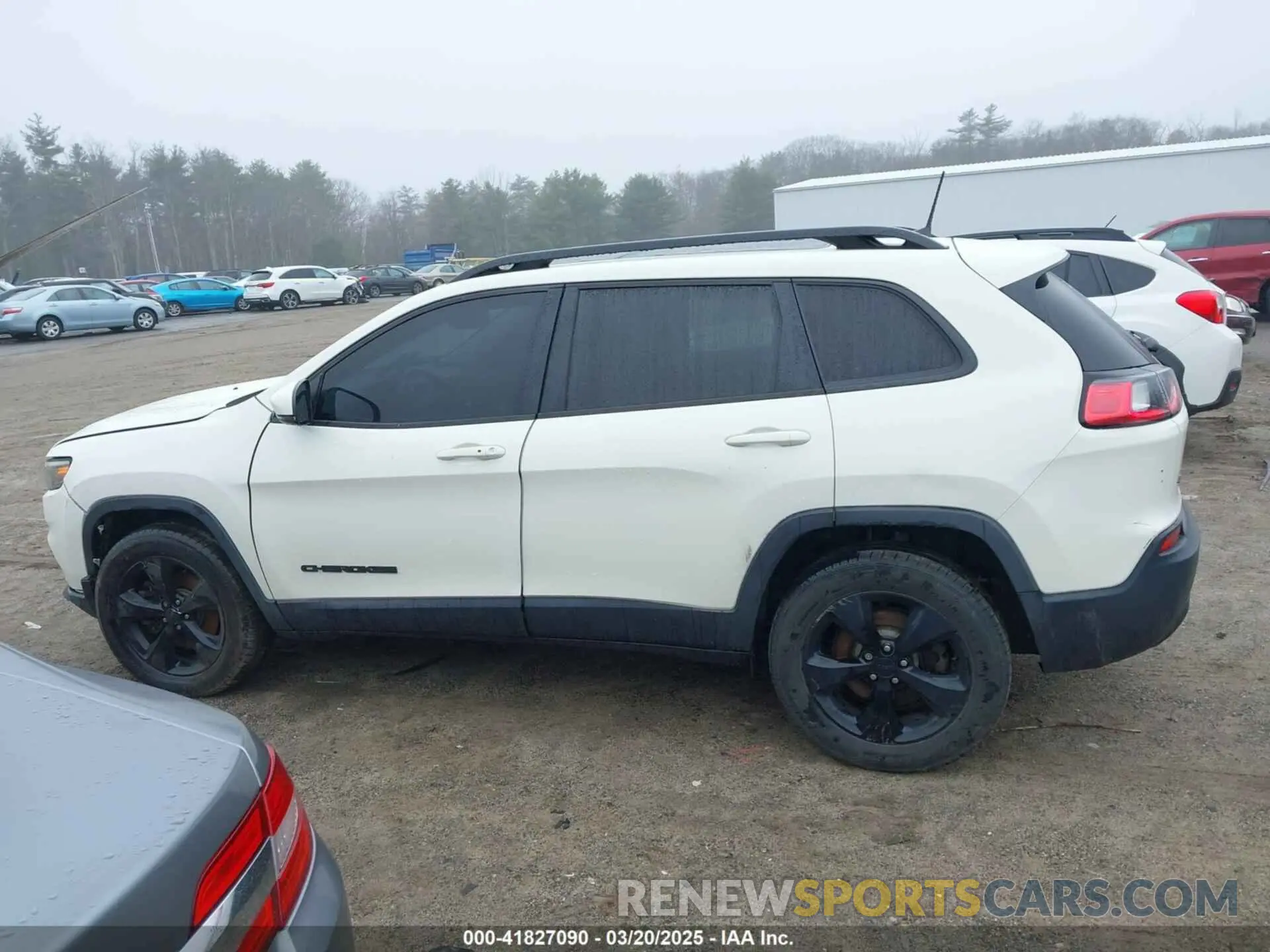 14 Photograph of a damaged car 1C4PJMLXXKD311619 JEEP CHEROKEE 2019