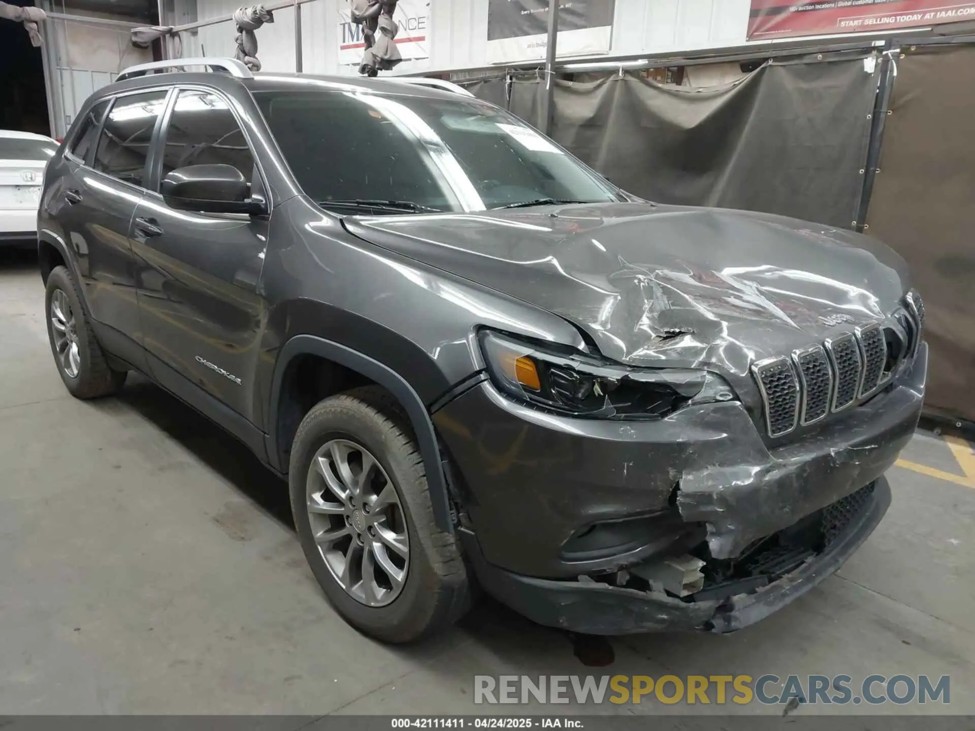 1 Photograph of a damaged car 1C4PJMLXXKD315119 JEEP CHEROKEE 2019